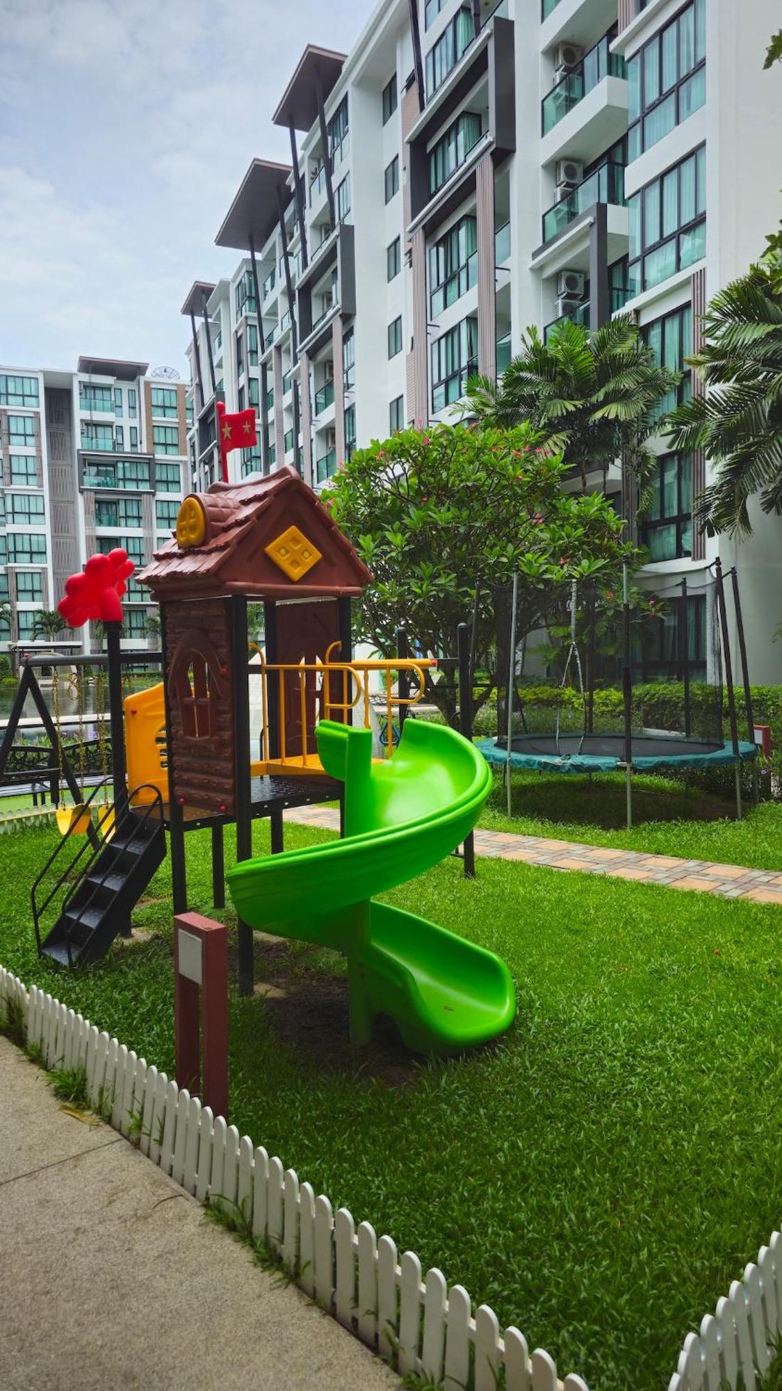 Apartment Tropical Oasis For Digital Nomads, Nai Yang Phuket