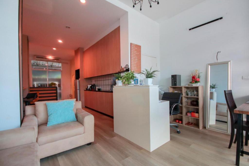 Hotel Oyo 1162 Place 2*
