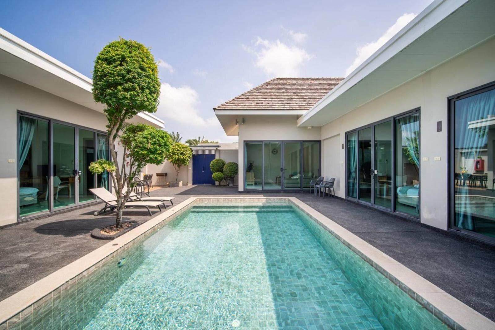Tropical 4 Bedroom Pool Villa *