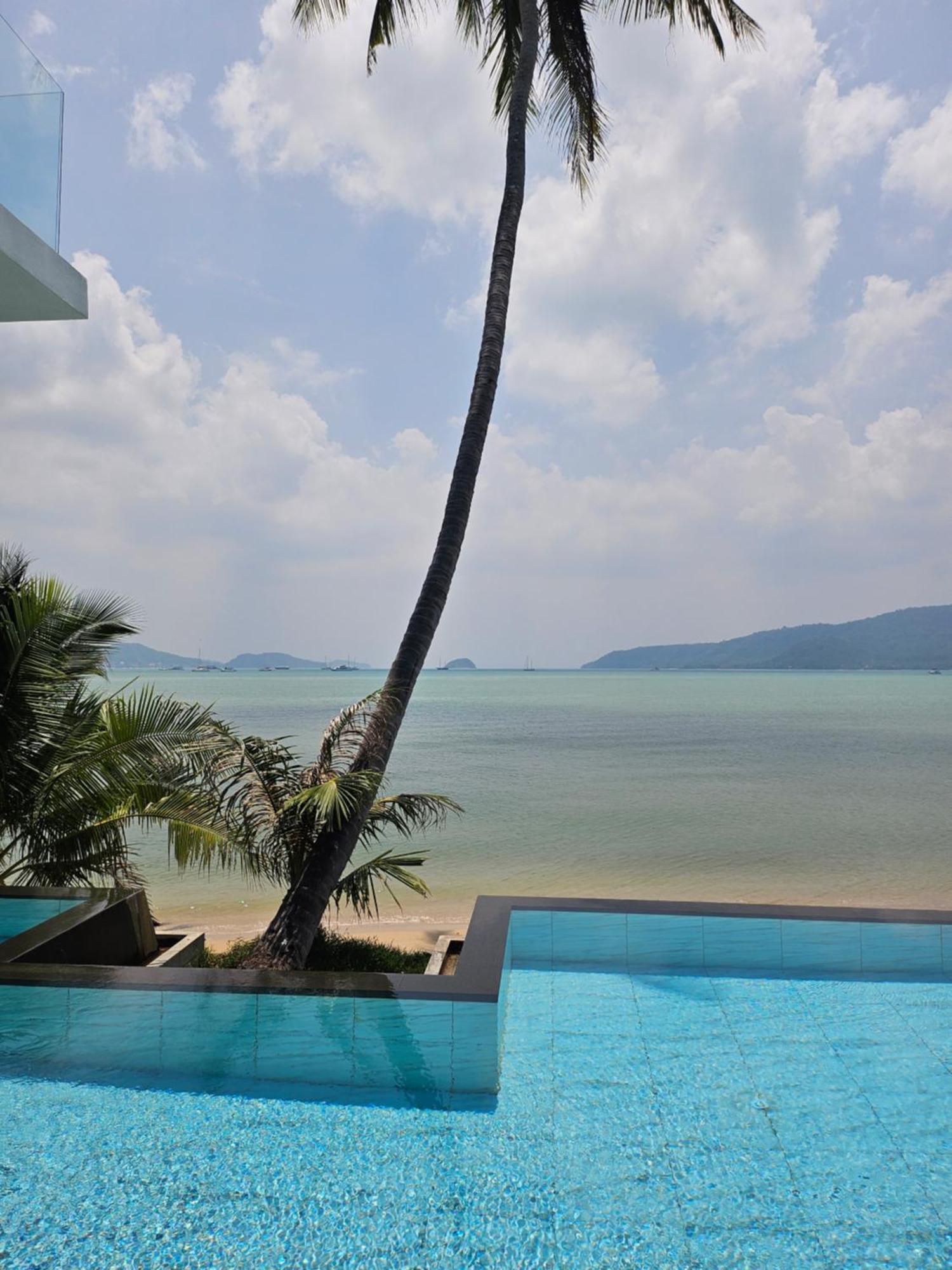 Dominika, 1 Bed With Private Pool & Jacuzzi Apartment
