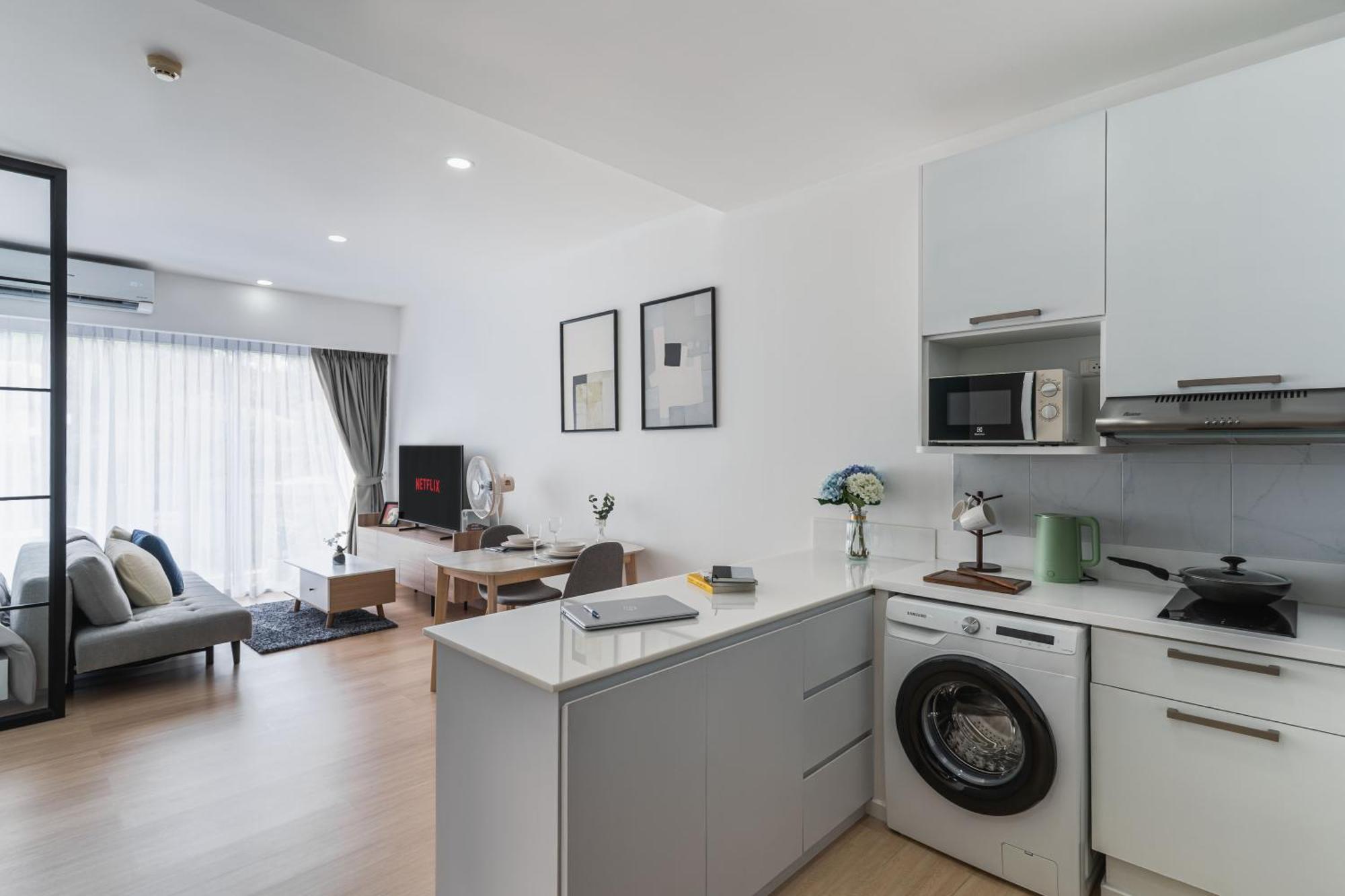 Hill View Apartment Karon