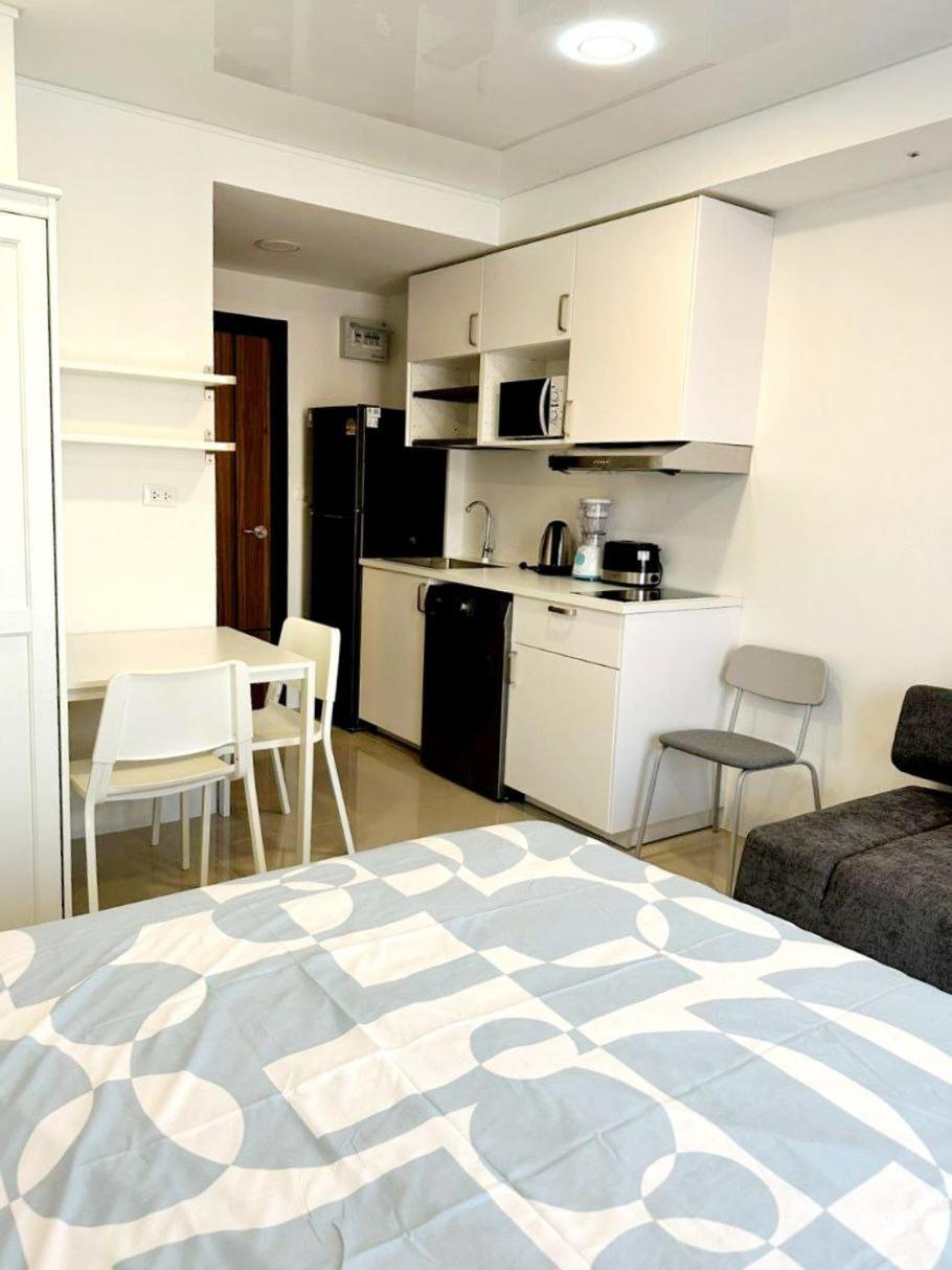 Apartment New In 777 *