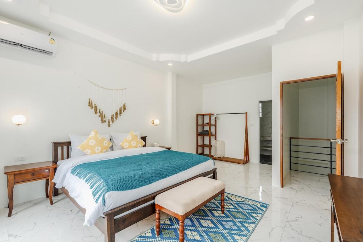 Freshly Renovated 4 Bed Pool Great Location Villa Rawai