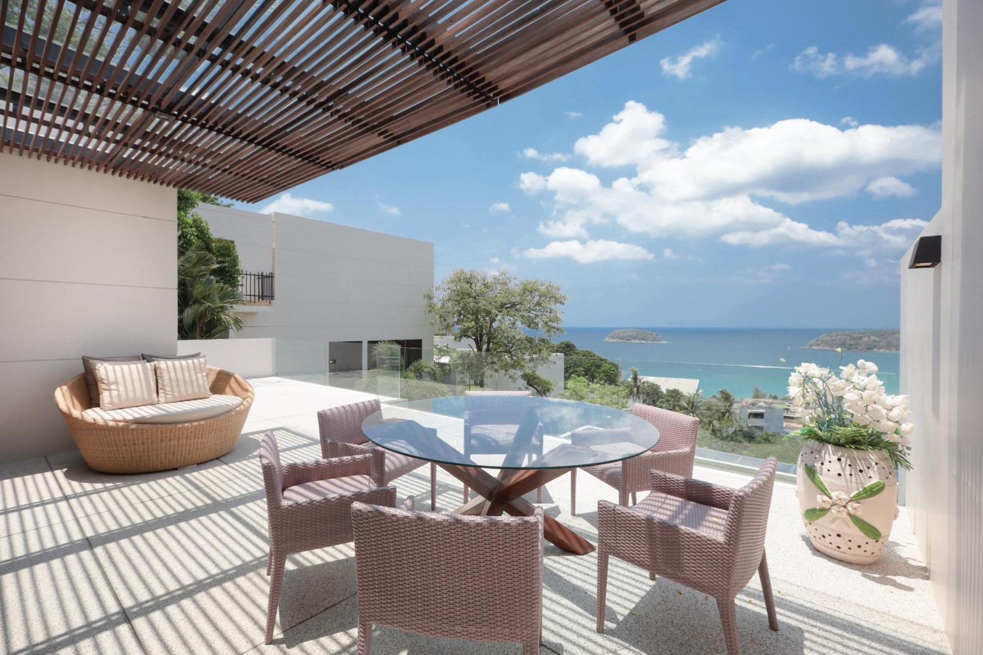Panoramic View The Heights Kata B1 Apartment *