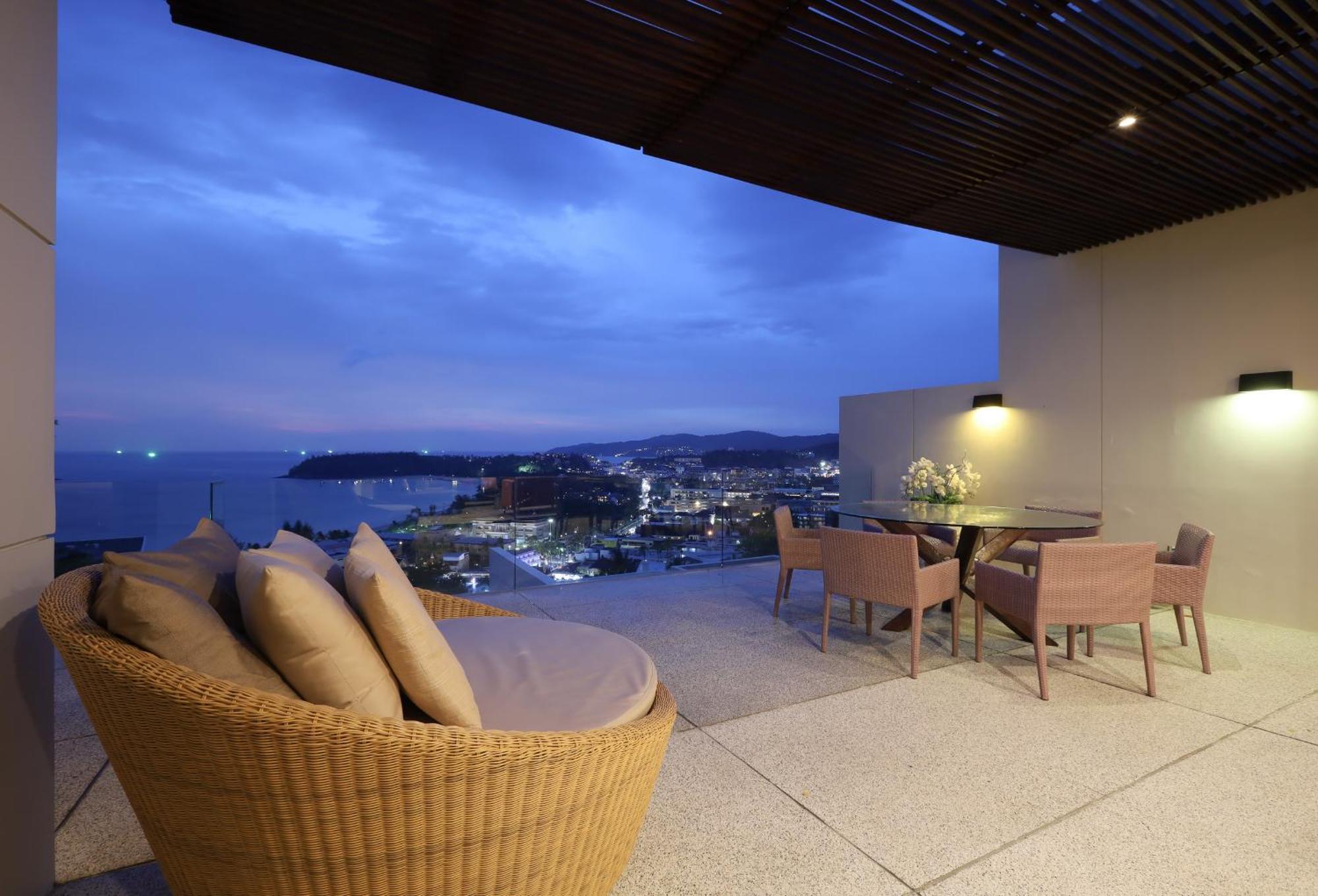 Panoramic View The Heights Kata B1 Apartment