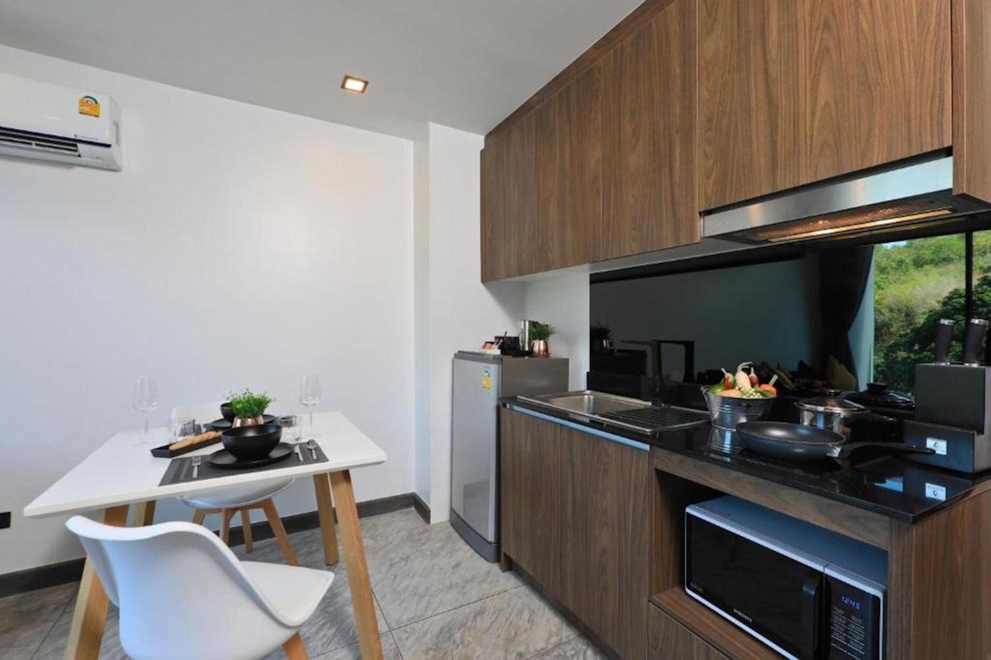 Duplex Naiharn Utl B126 - Perfect Near Apartment