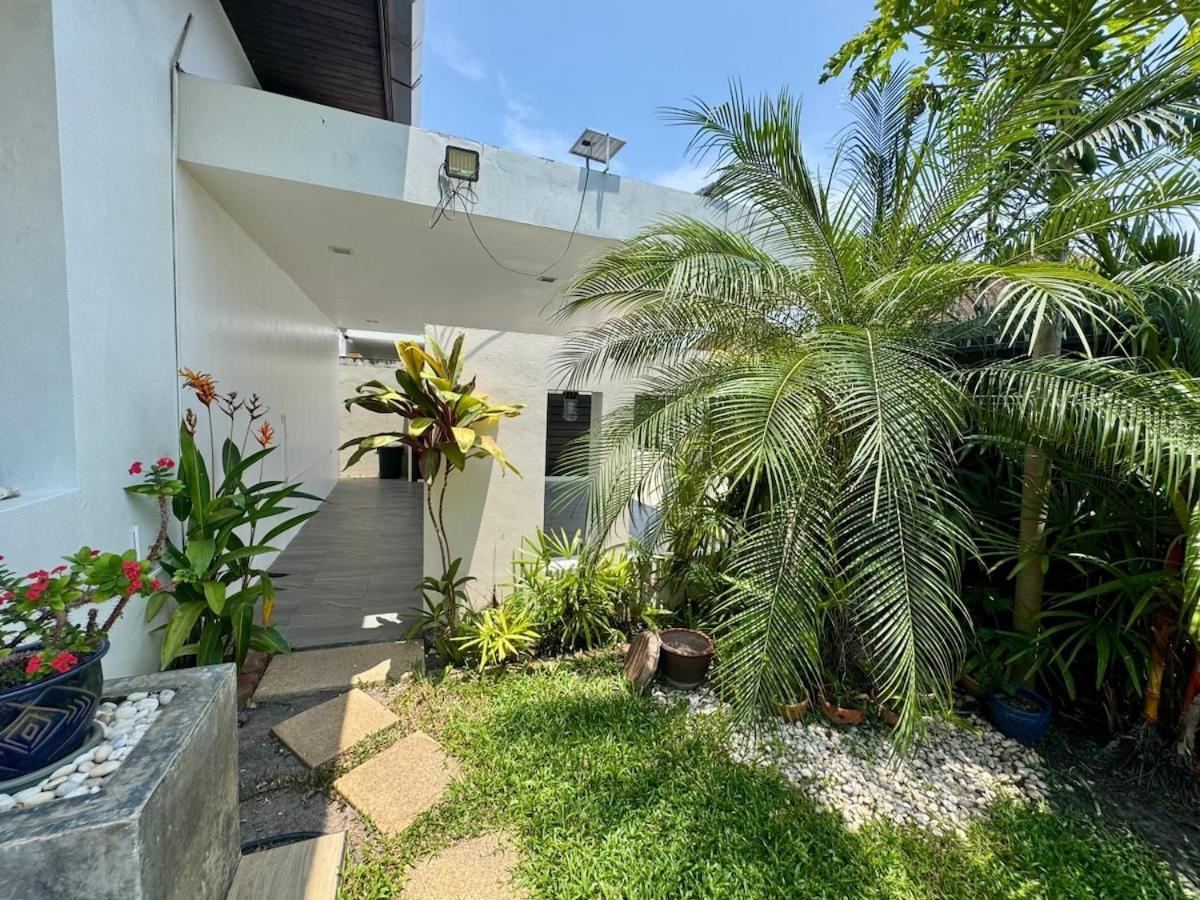 Villa Henia By G Estate Phuket *