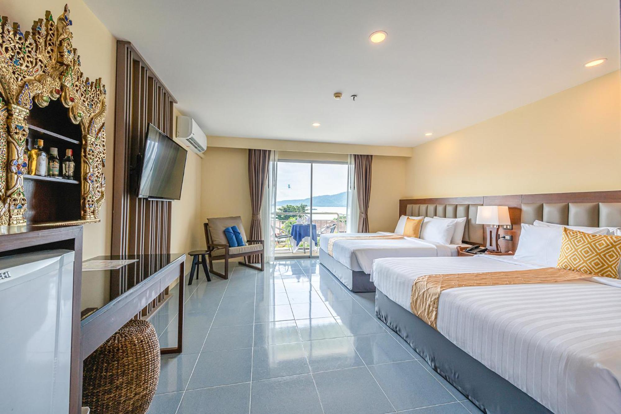 Blue Grand And In Chalong Phuket By Dayuu Resort