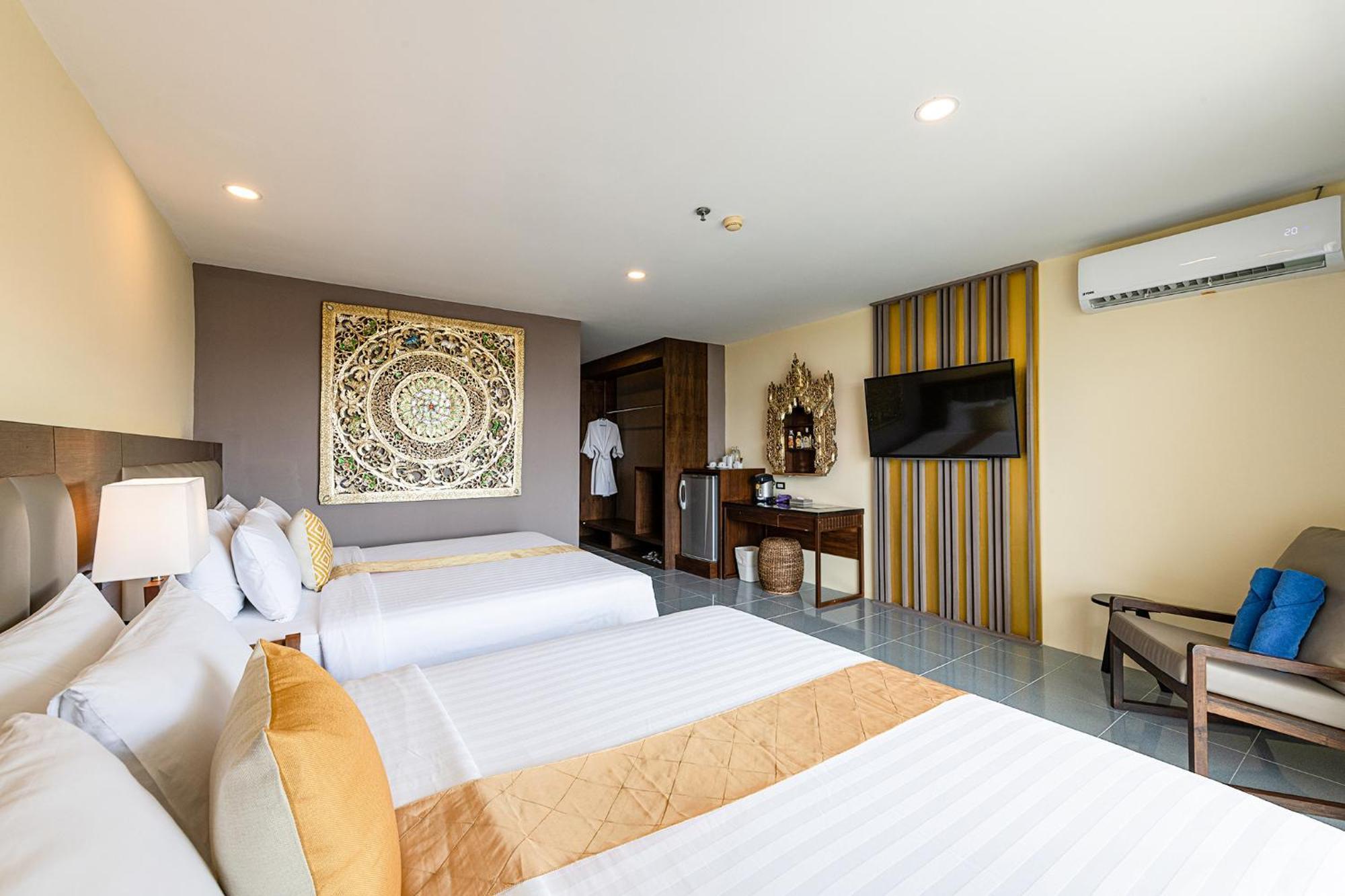 Blue Grand And In Chalong Phuket By Dayuu Resort 5*