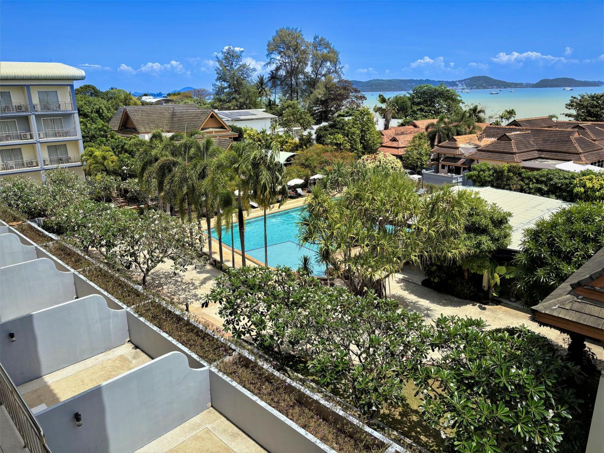 Blue Grand And In Chalong Phuket By Dayuu Resort 5*