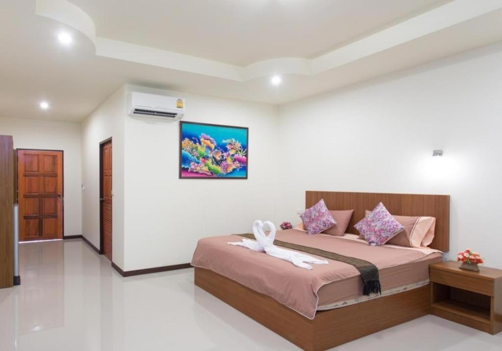 Oya International Phuket Ban Suan (Phuket)