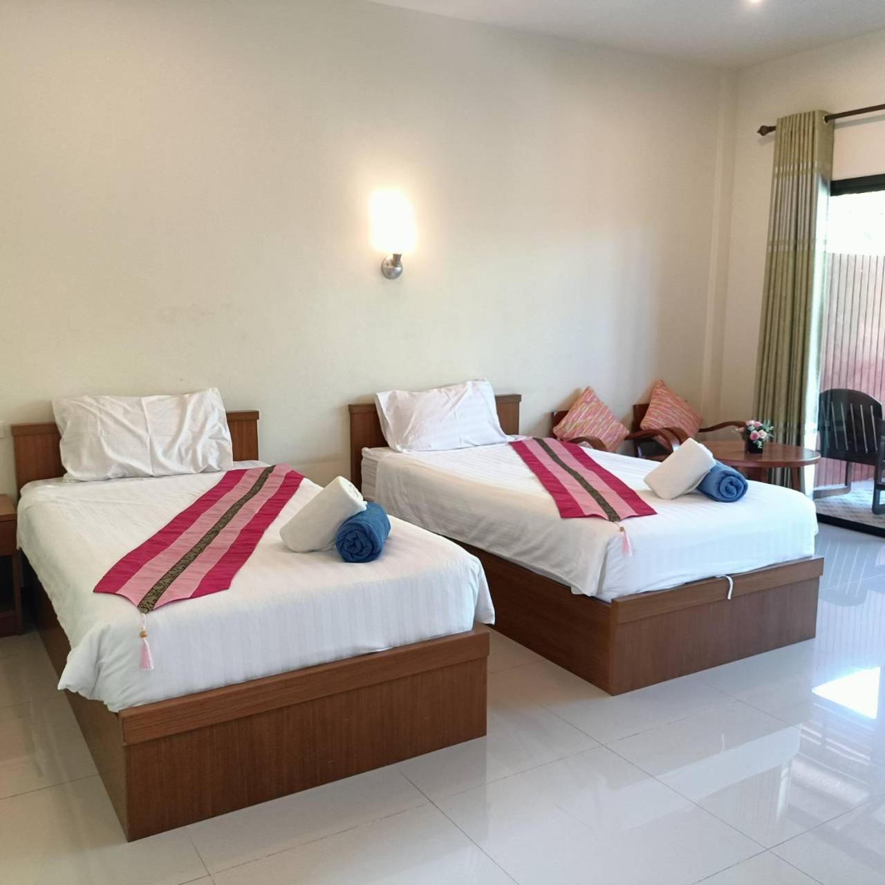 Hotel Oya International Phuket