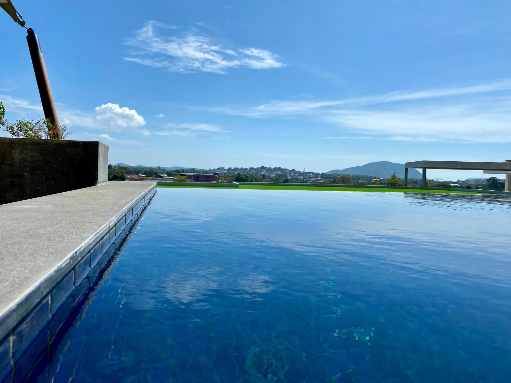 Infinity Pool At Viewpoint