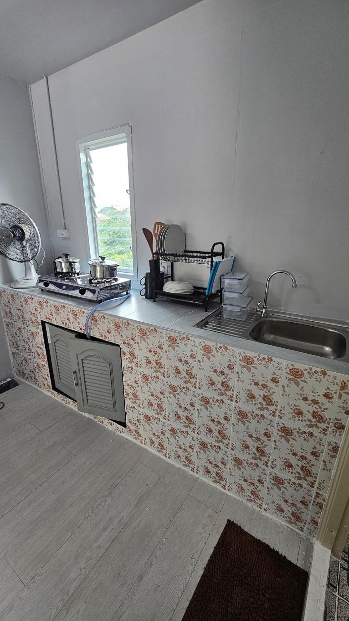 Cozy 1-bedroom With Shared Pool In Rawai Apartment Nai Harn