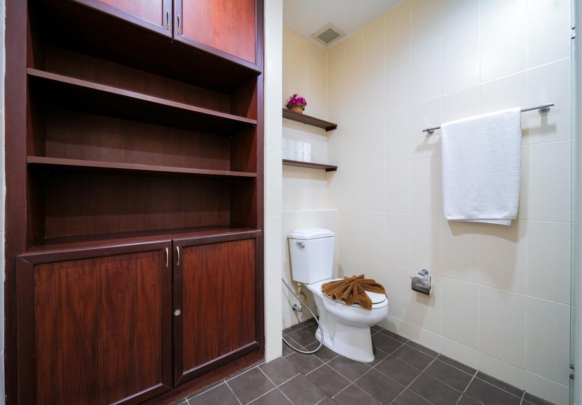 Hostel Ebs Phuket
