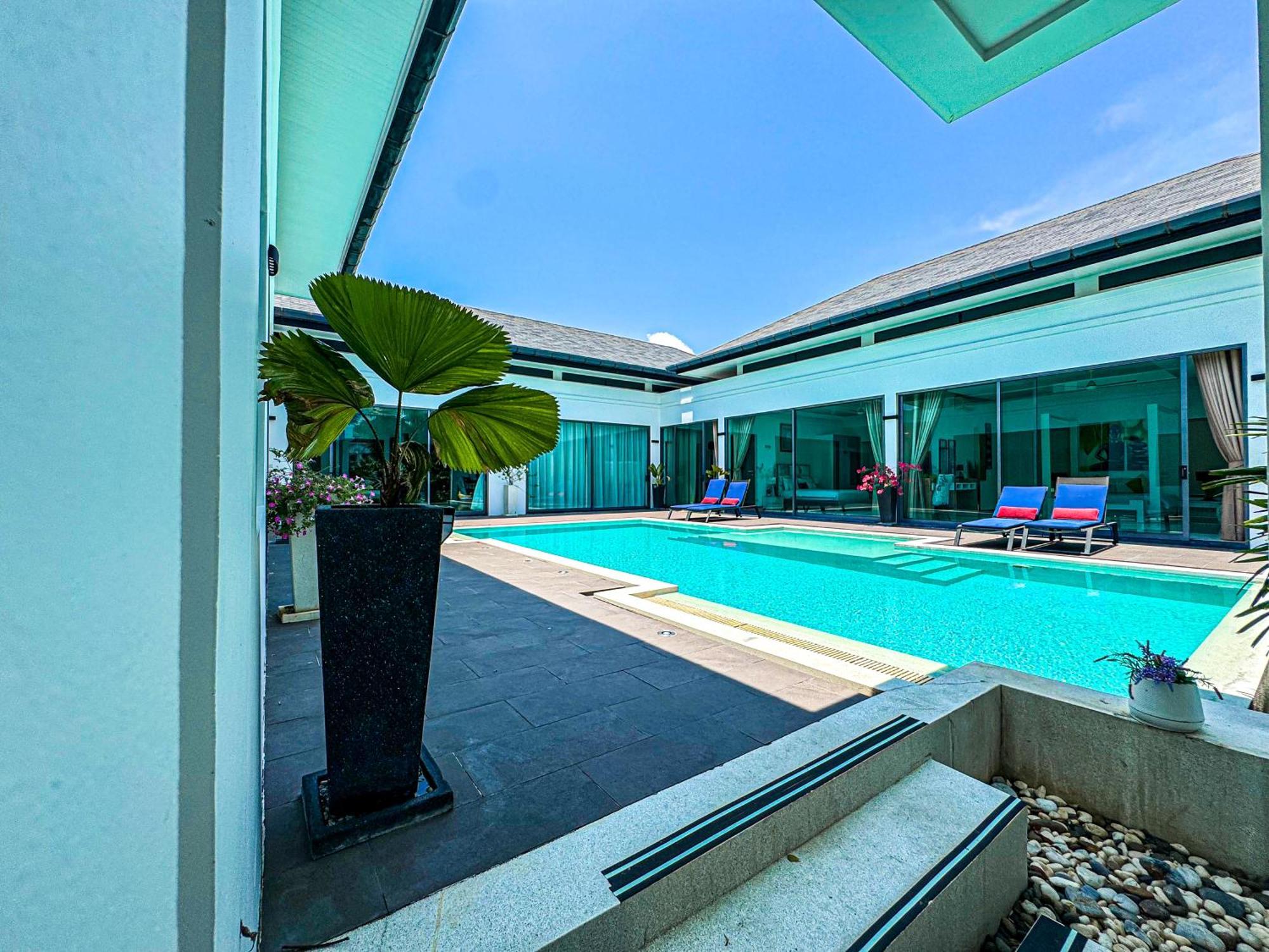Destiny - Luxury Near Nai Harn Villa *