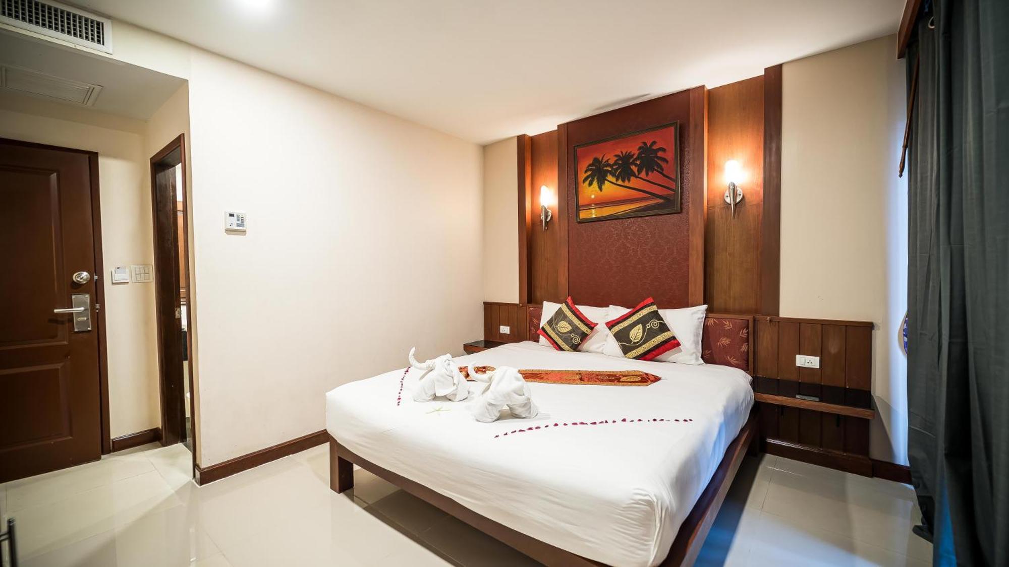 Hotel Hemingways Patong