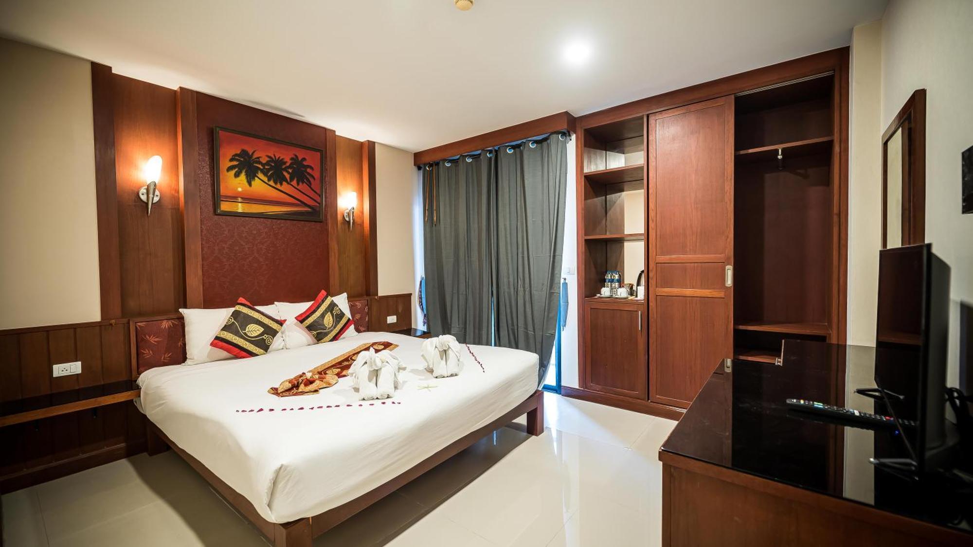 Hotel Hemingways 3*
