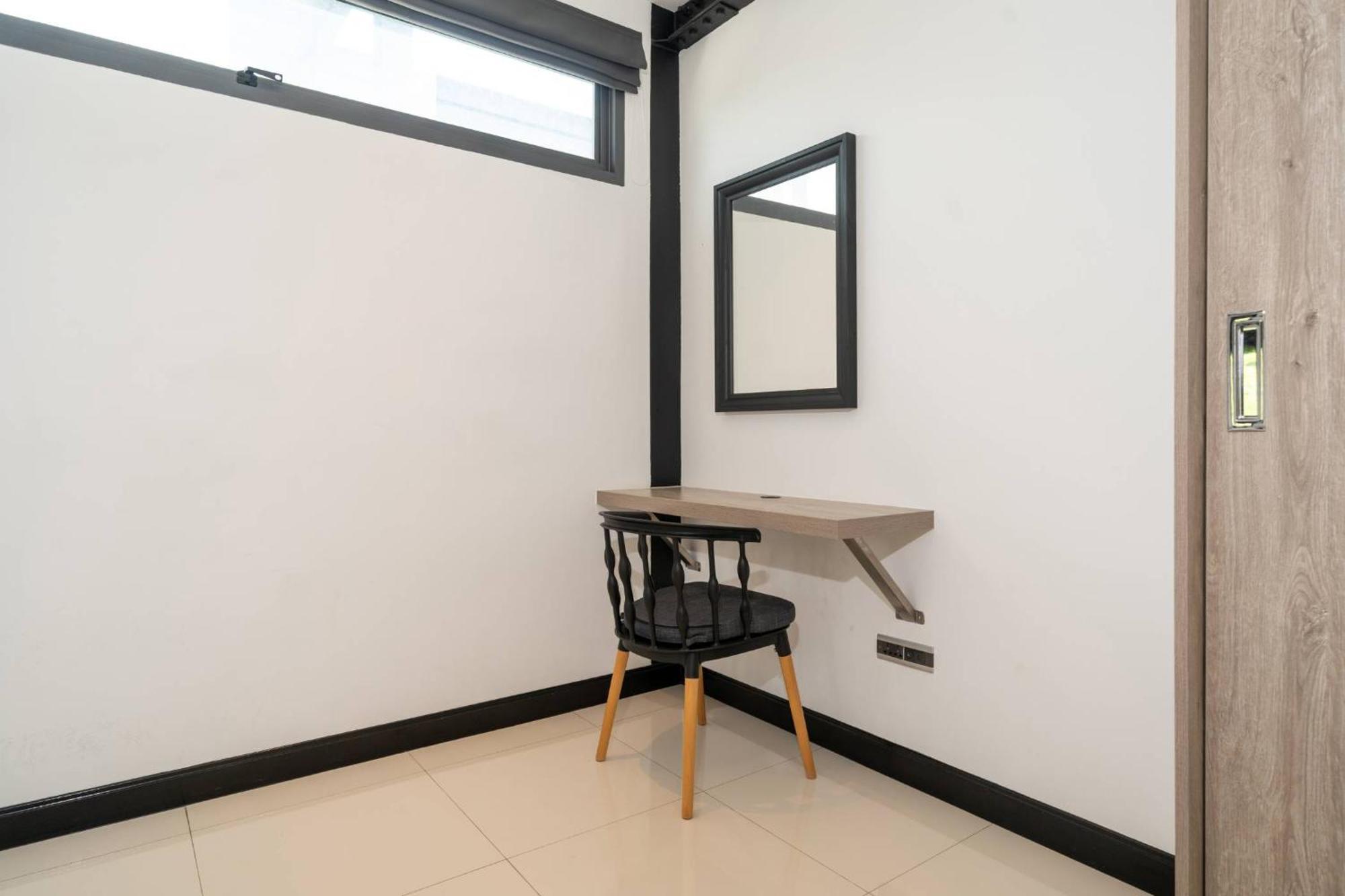 New & Modern, Loft Style 4br Sunset Garden 3, 12m Salt Pool, Just 10min Drive Naiharn Villa Ban Saiyuan