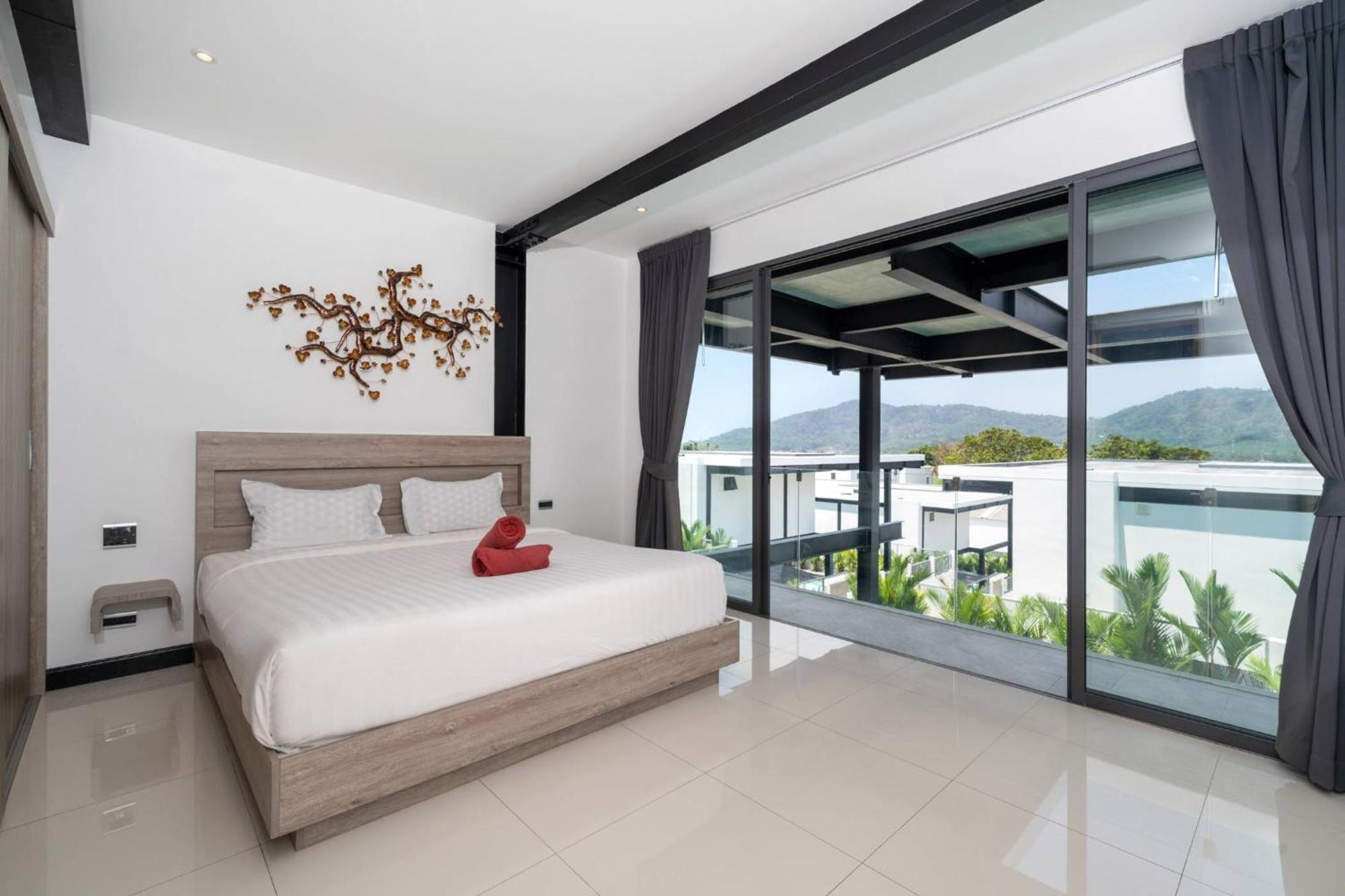 New & Modern, Loft Style 4br Sunset Garden 3, 12m Salt Pool, Just 10min Drive Naiharn Ban Saiyuan