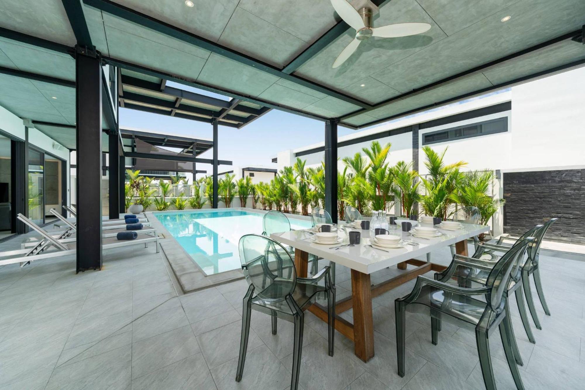 New & Modern, Loft Style 4br Sunset Garden 3, 12m Salt Pool, Just 10min Drive Naiharn Villa *