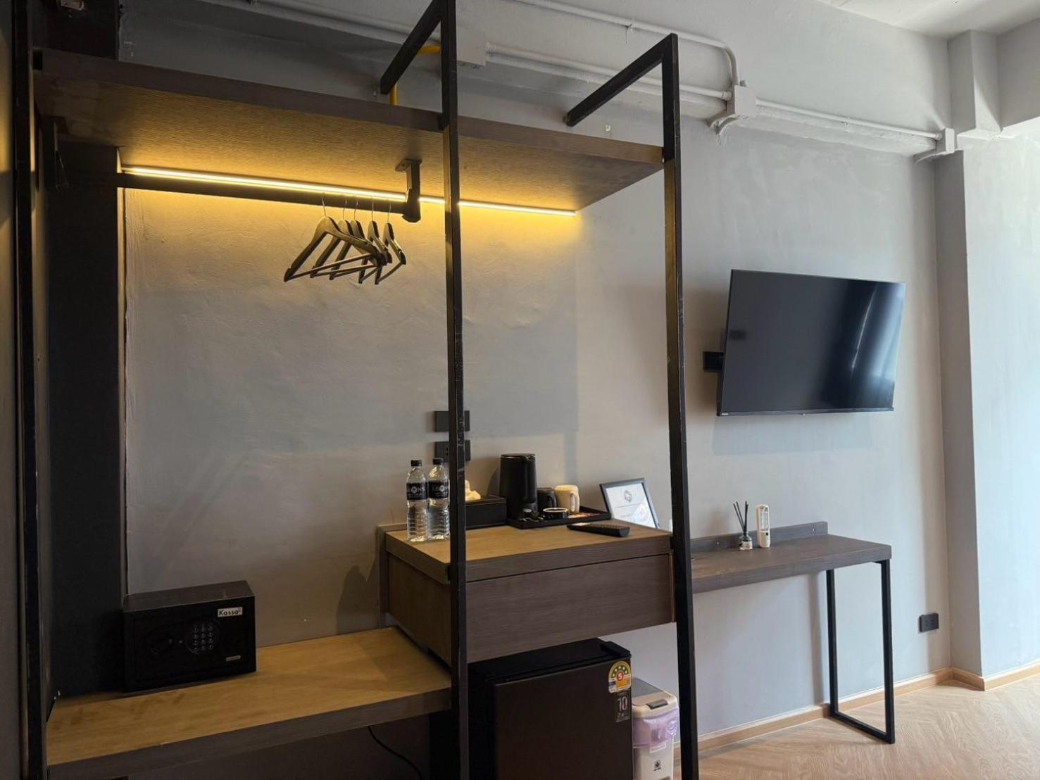 Leon's Loft House Hostel