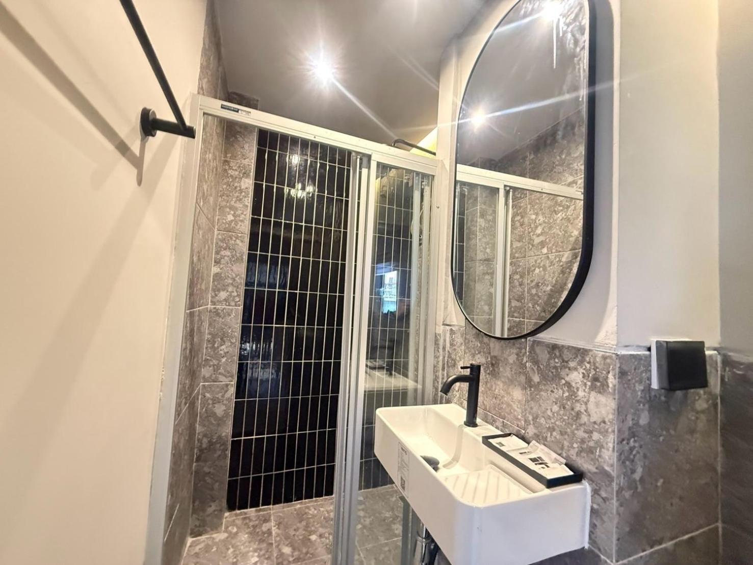 Hostel Leon's Loft House Patong