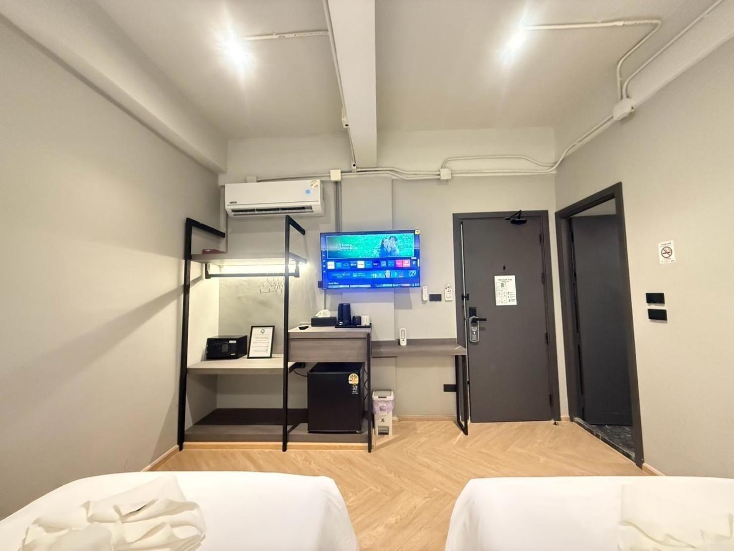 Hostel Leon's Loft House *