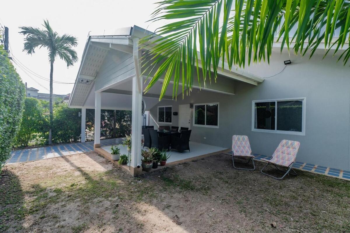 Flora 2 Bedroom House,near Naiharn - Rawai Ban Saiyuan