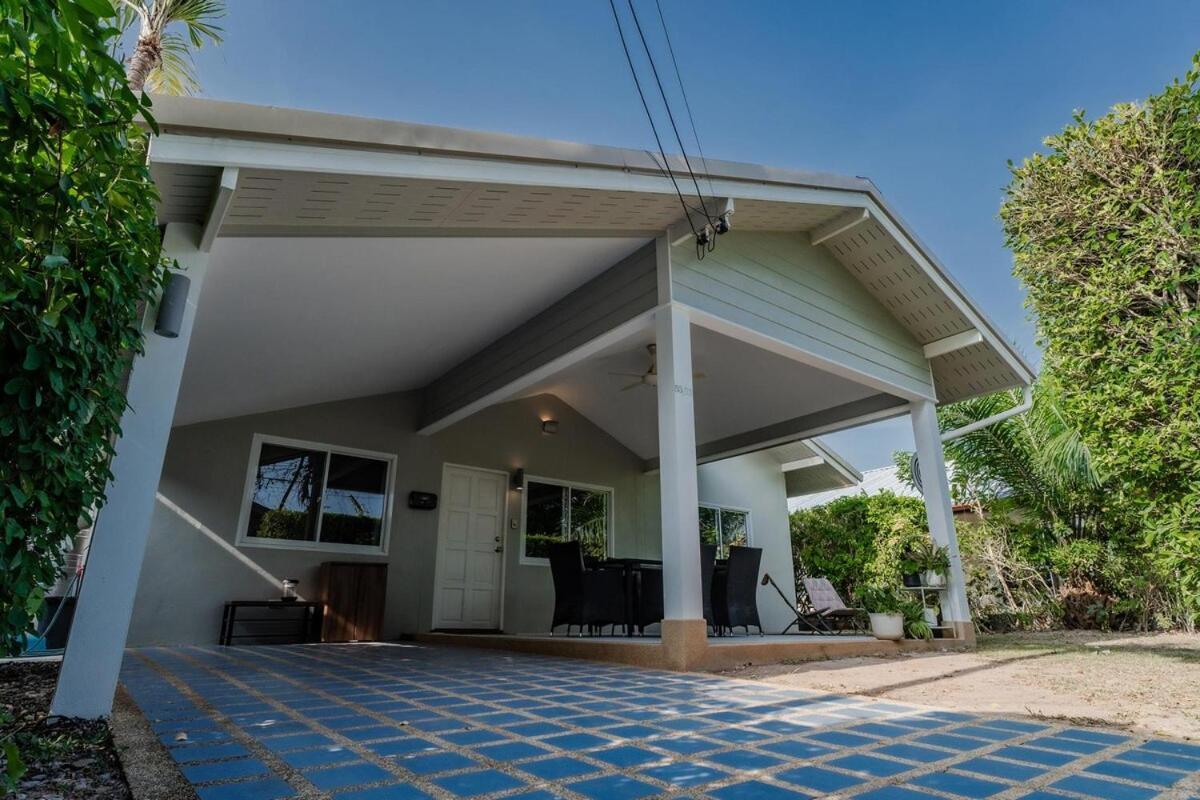 Holiday home Flora 2 Bedroom House,near Naiharn - Rawai *