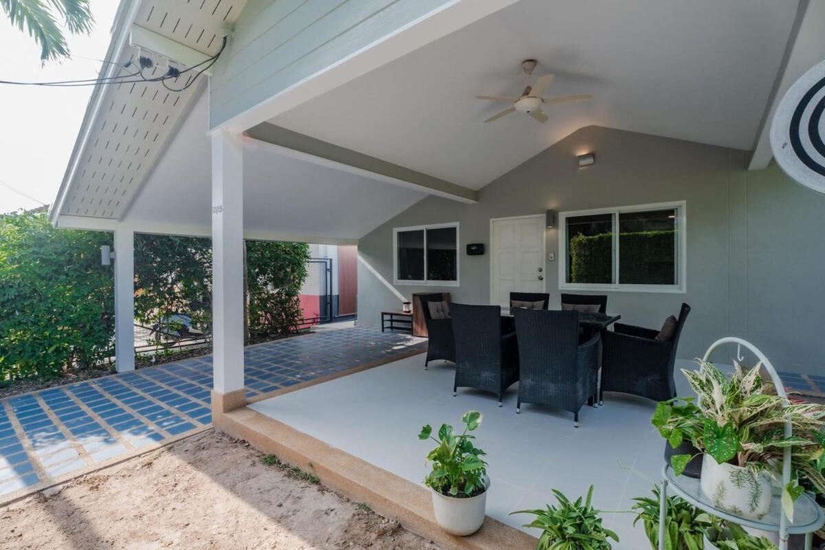 Flora 2 Bedroom House,near Naiharn - Rawai
