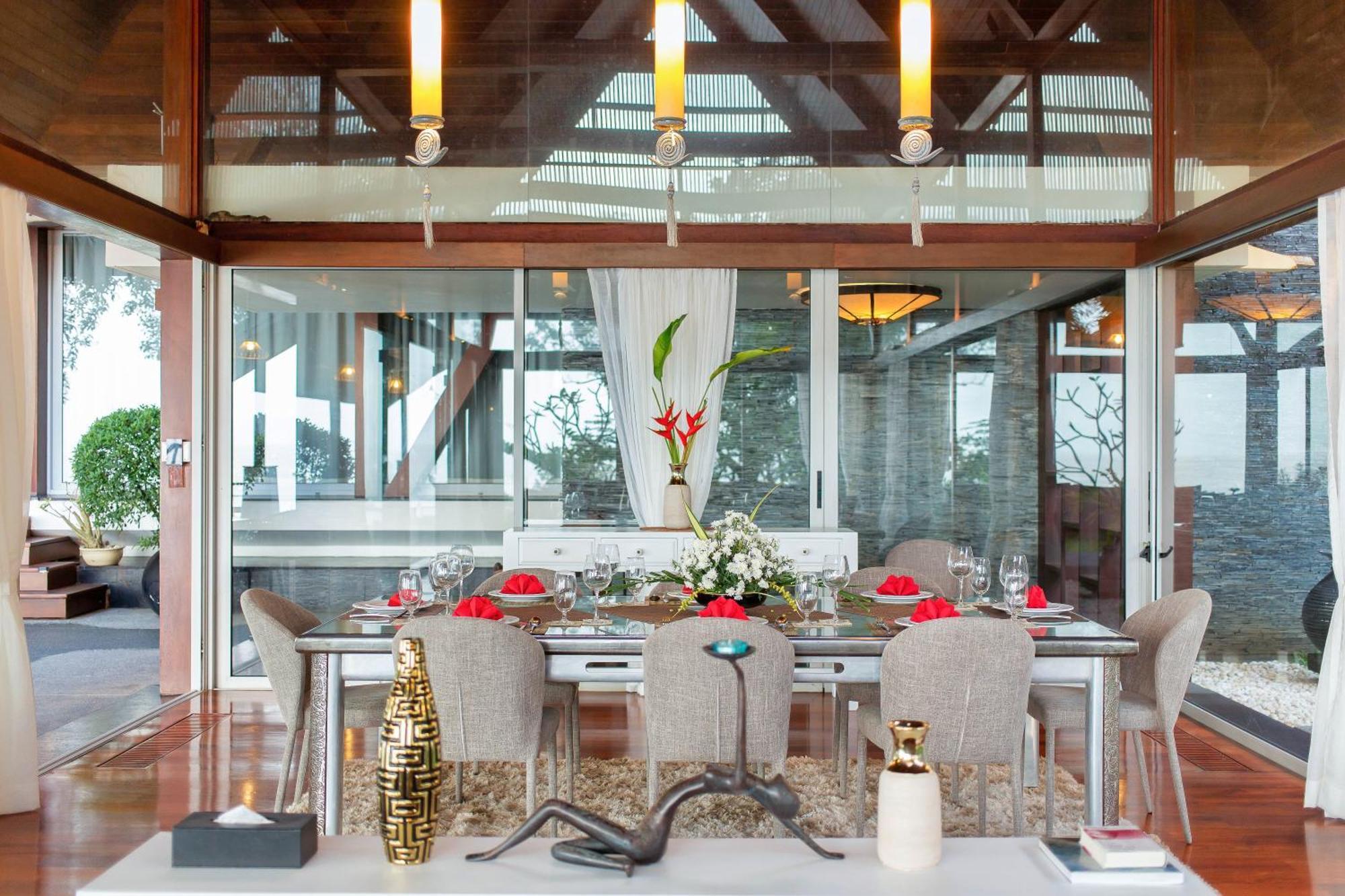 Laemsingh 2 Oceanfront Fully Serviced * Surin Beach (Phuket)