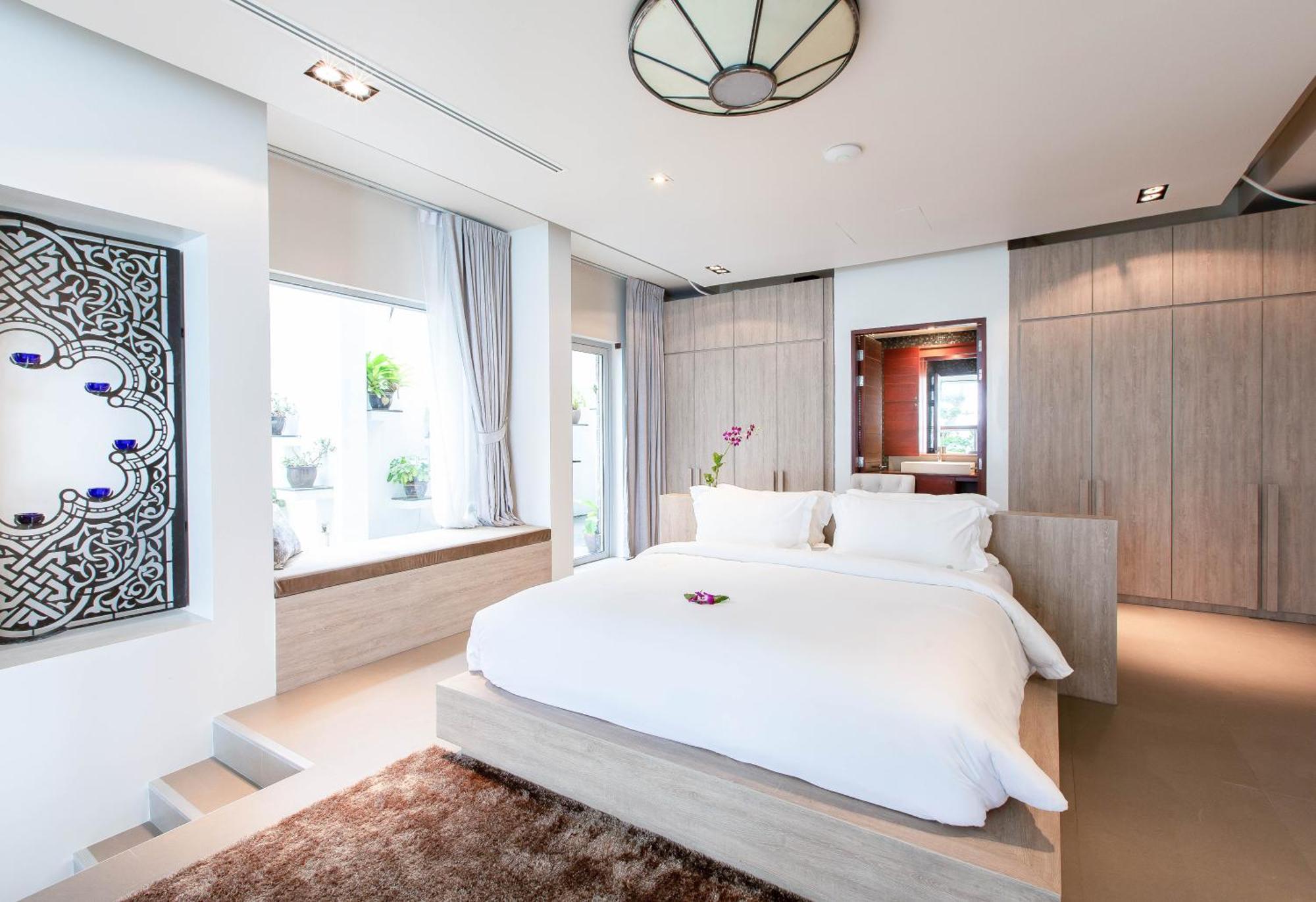 Villa Laemsingh 2 Oceanfront Fully Serviced Surin Beach (Phuket)