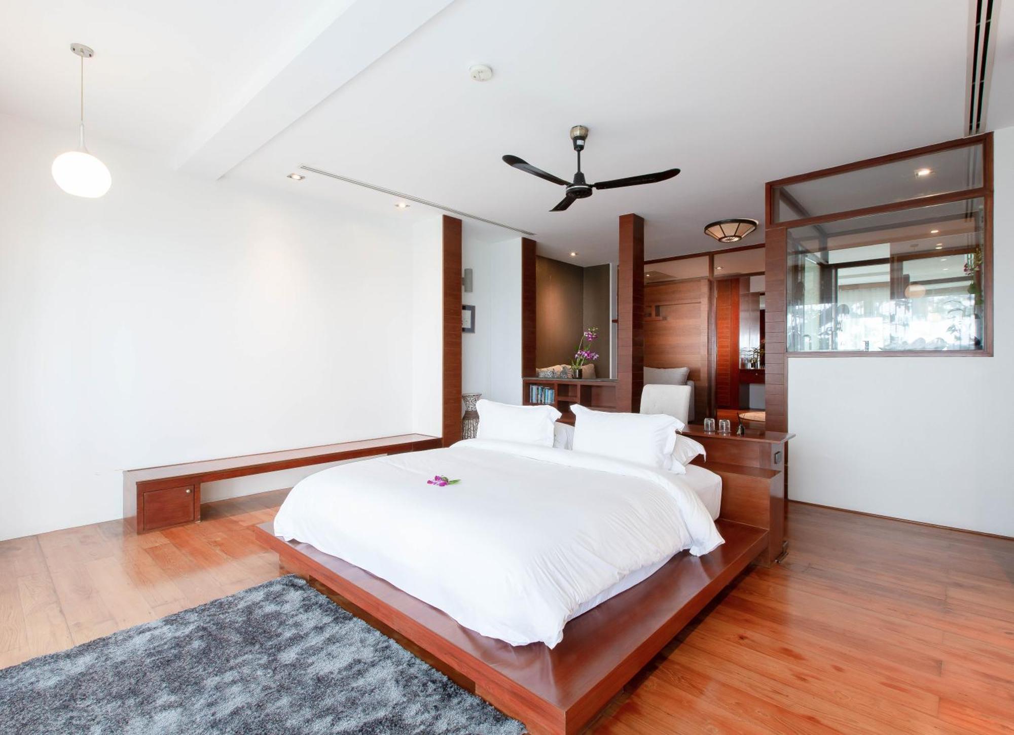 Laemsingh 2 Oceanfront Fully Serviced * Surin Beach (Phuket)