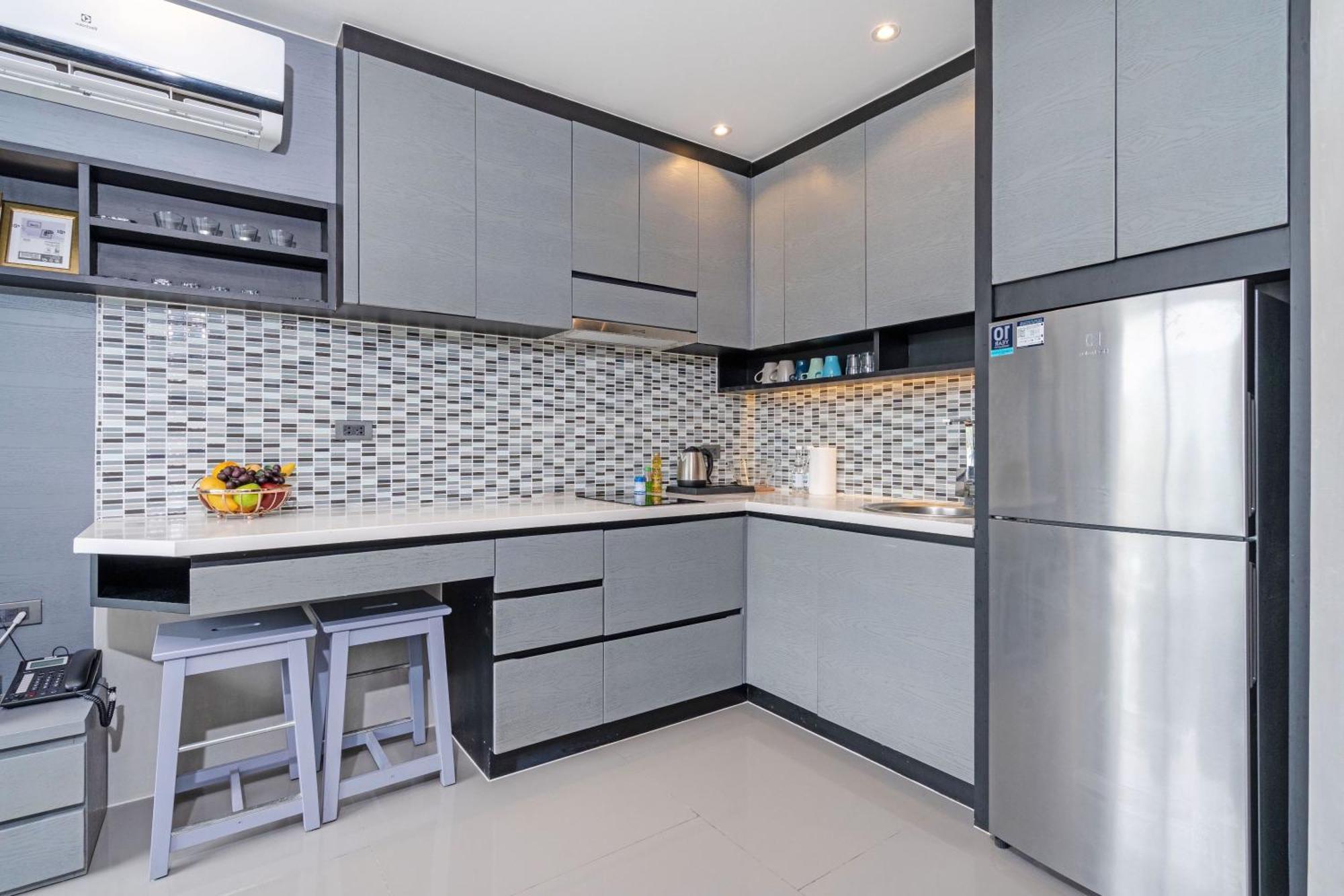 Apartment Citygate 1br L709, Several Pools, Near Phuket Fantasea & *