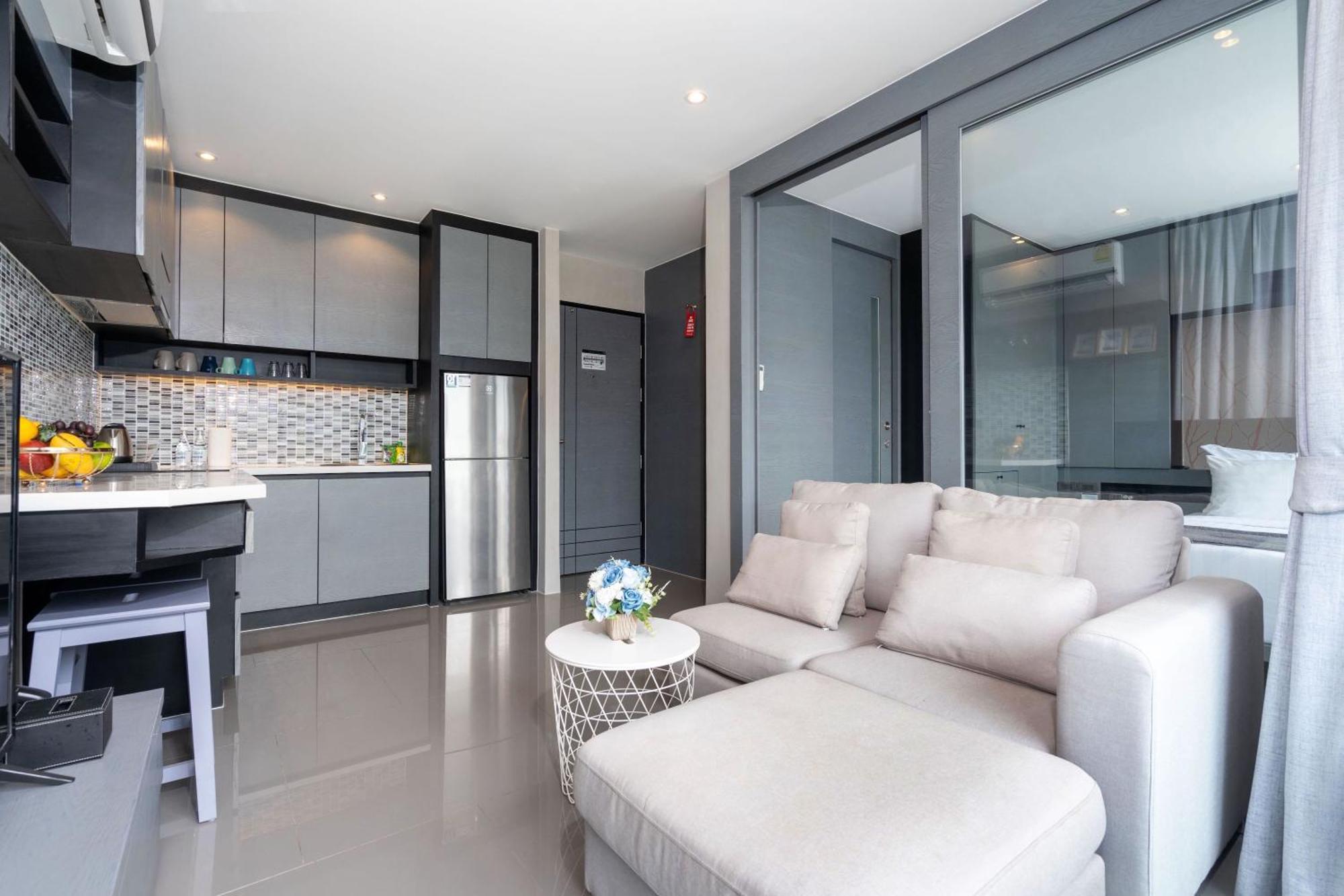 Citygate 1br L709, Several Pools, Near Phuket Fantasea & Kamala Beach