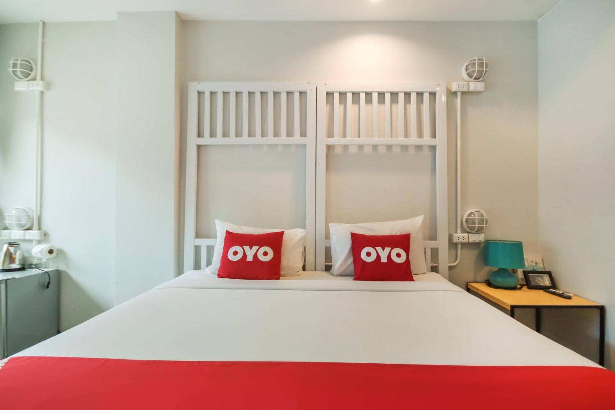 Oyo 1074 Fin