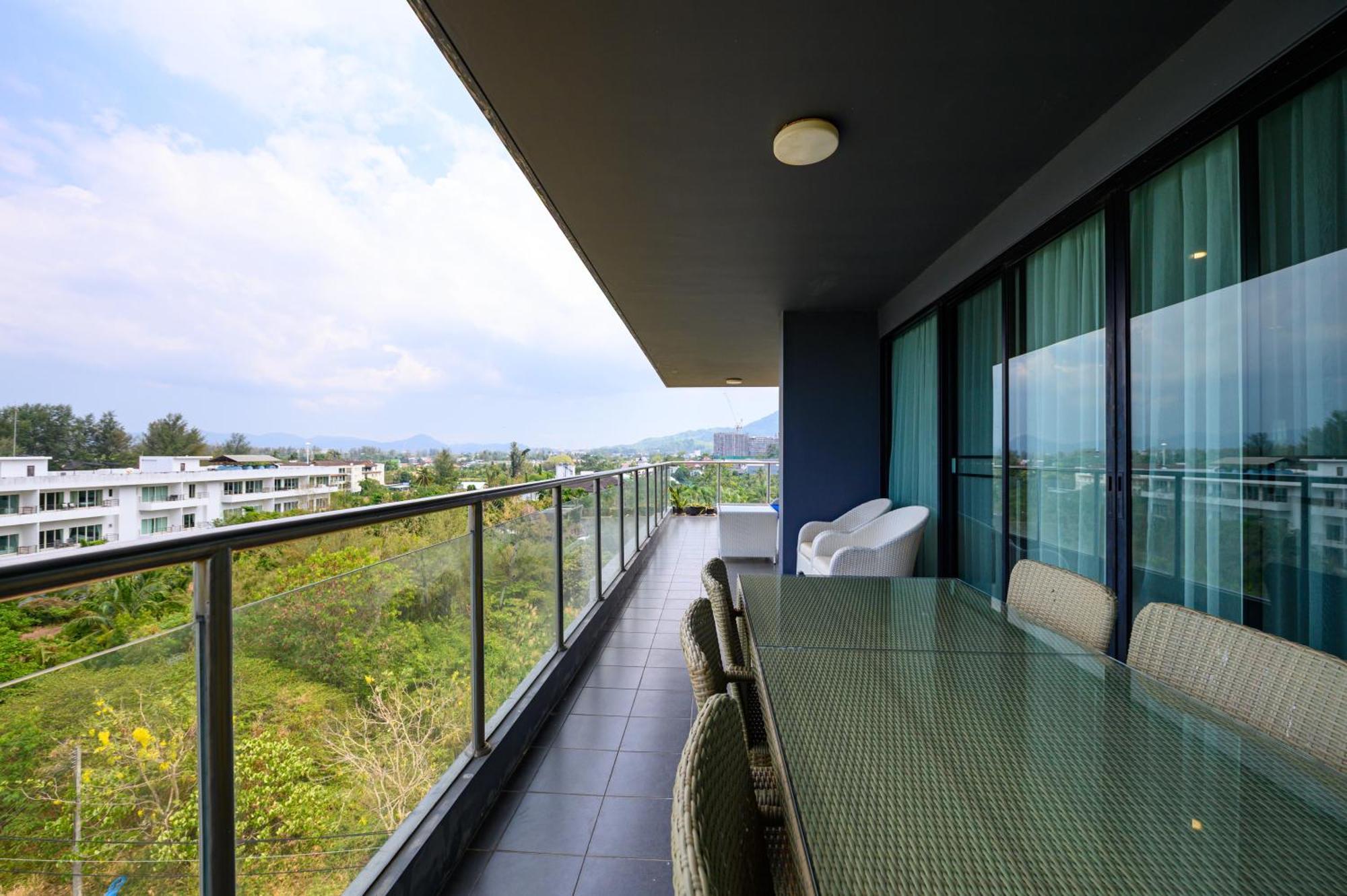 6th Avenue Aparthotel 4*