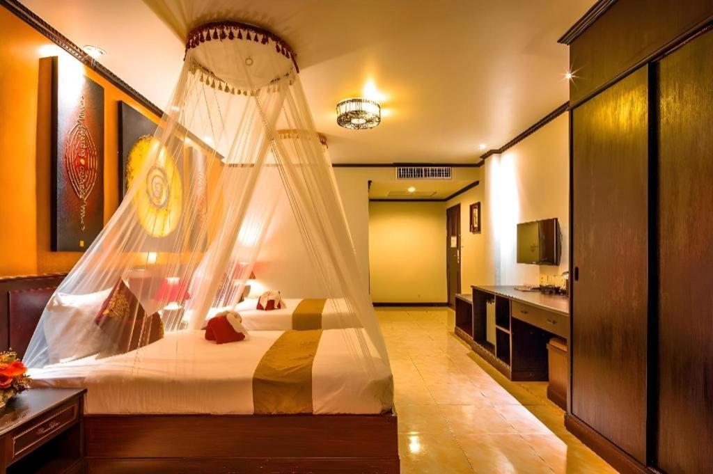 Hotel Tanawan Phuket