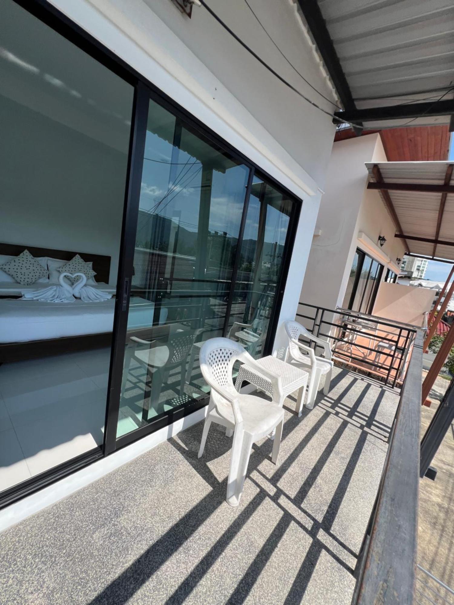 Nern Khao Apartment Kamala Beach