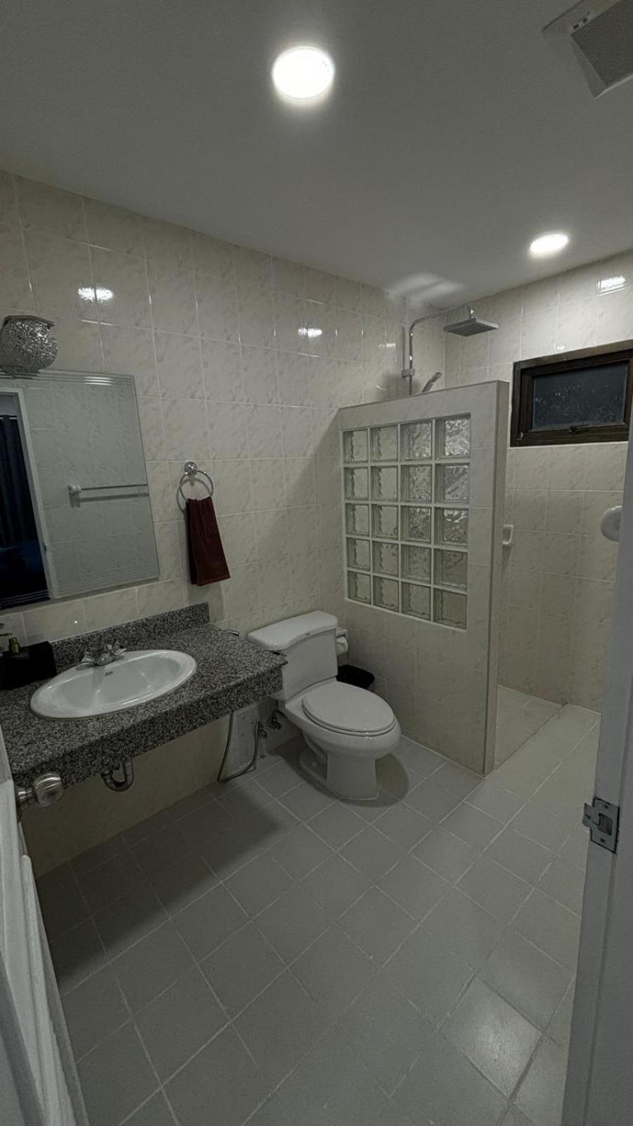 2 Bed Townhouse, Location, Villa *