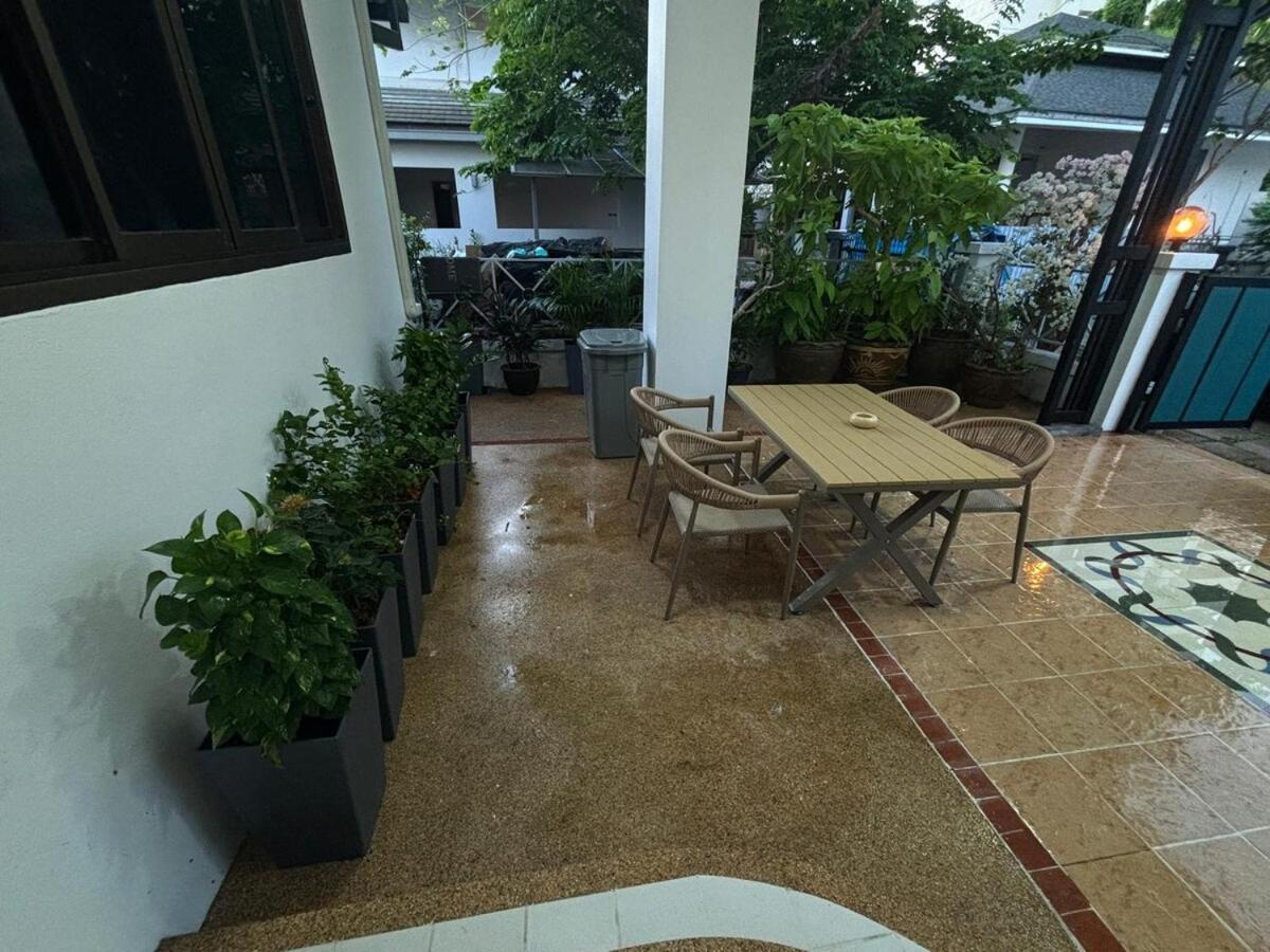 Villa 2 Bed Townhouse, Location, *