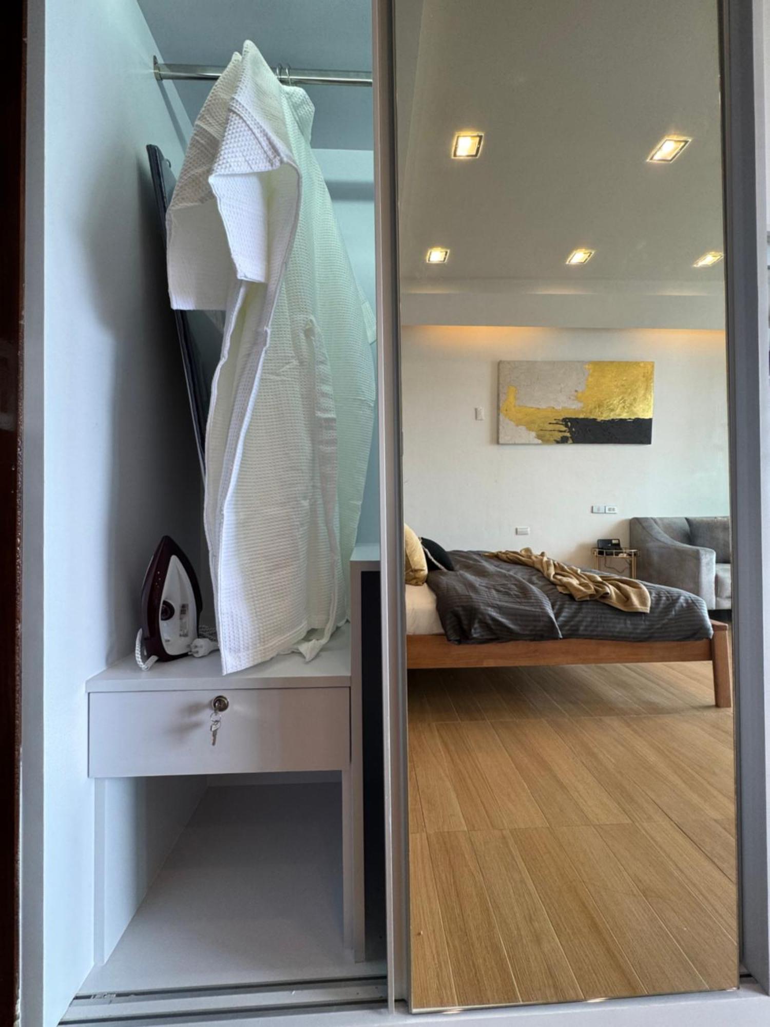 Luxury Seaview At Karon Apartment