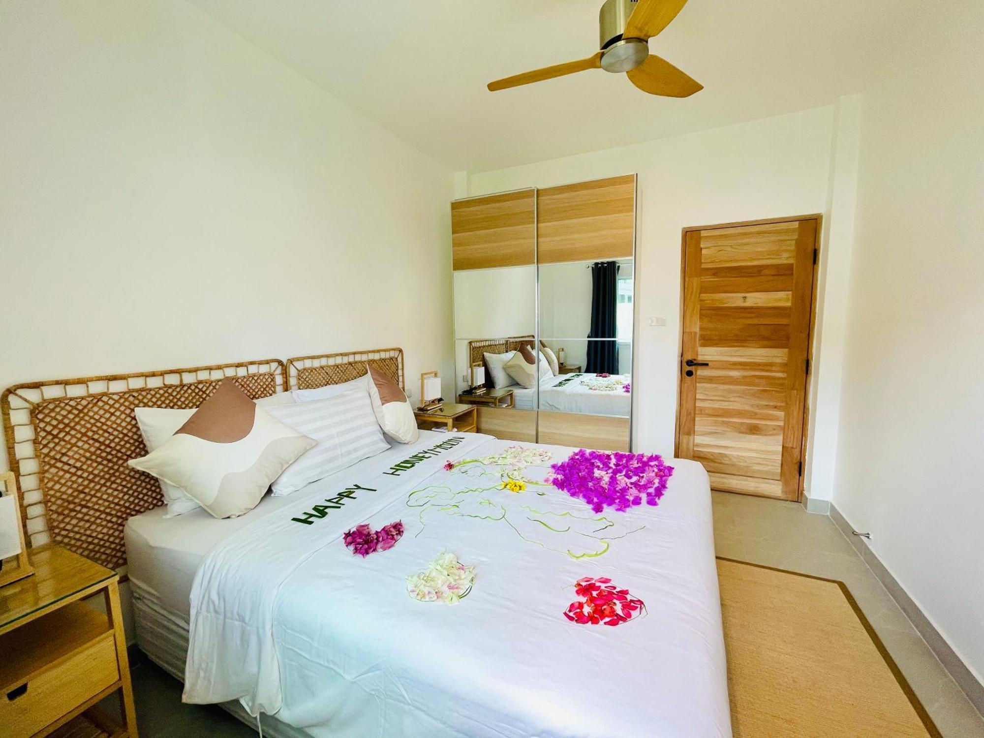 Villa Baan Saint-tropez Seaview Strand Kata