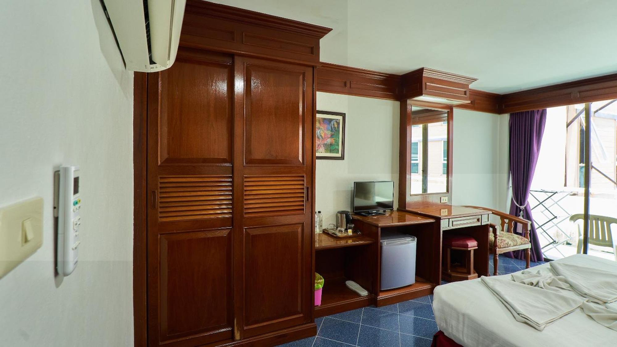 Hotel Lime Patong