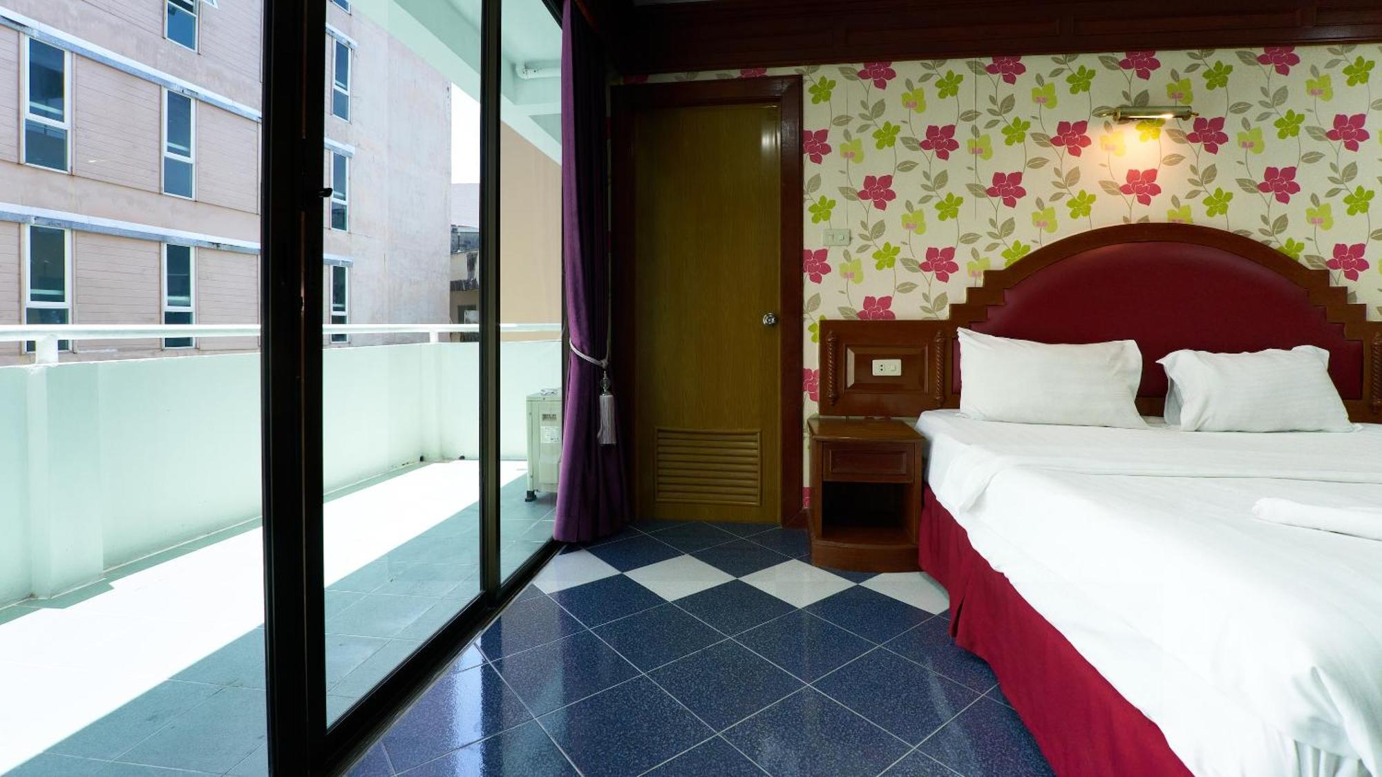 Lime Hotel Patong