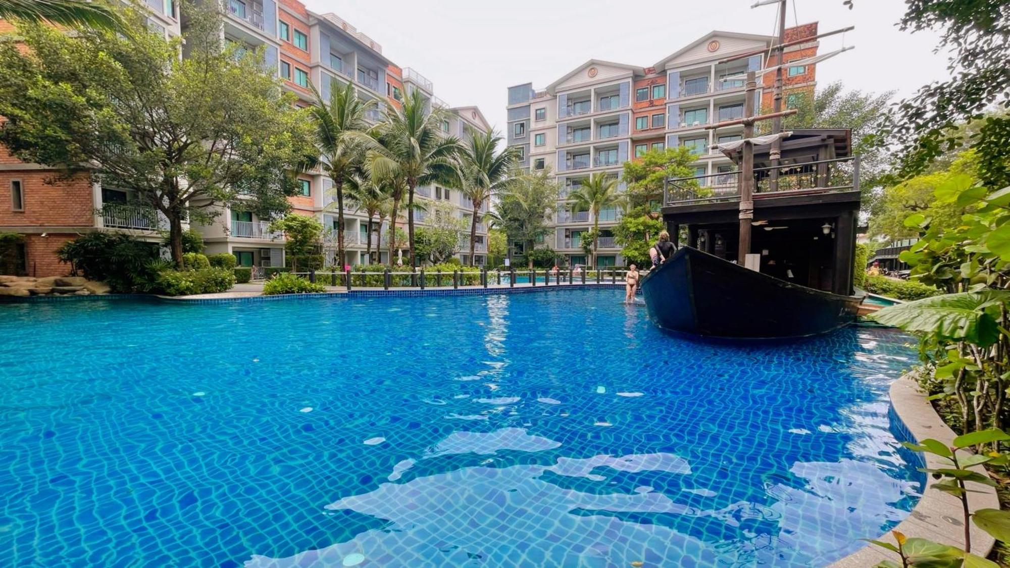 Apartment Digital Nomad Away With Pool & Gym