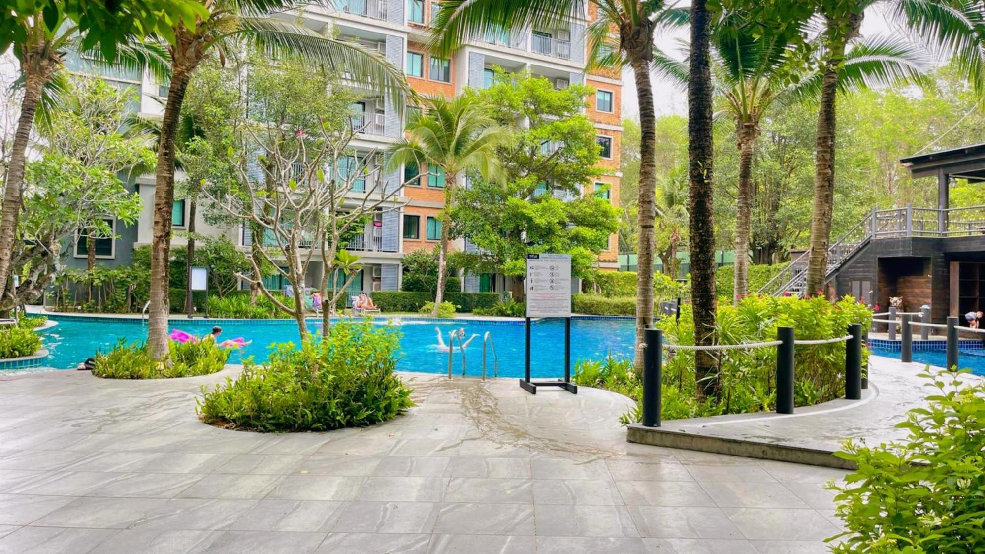 Digital Nomad Away With Pool & Gym Apartment
