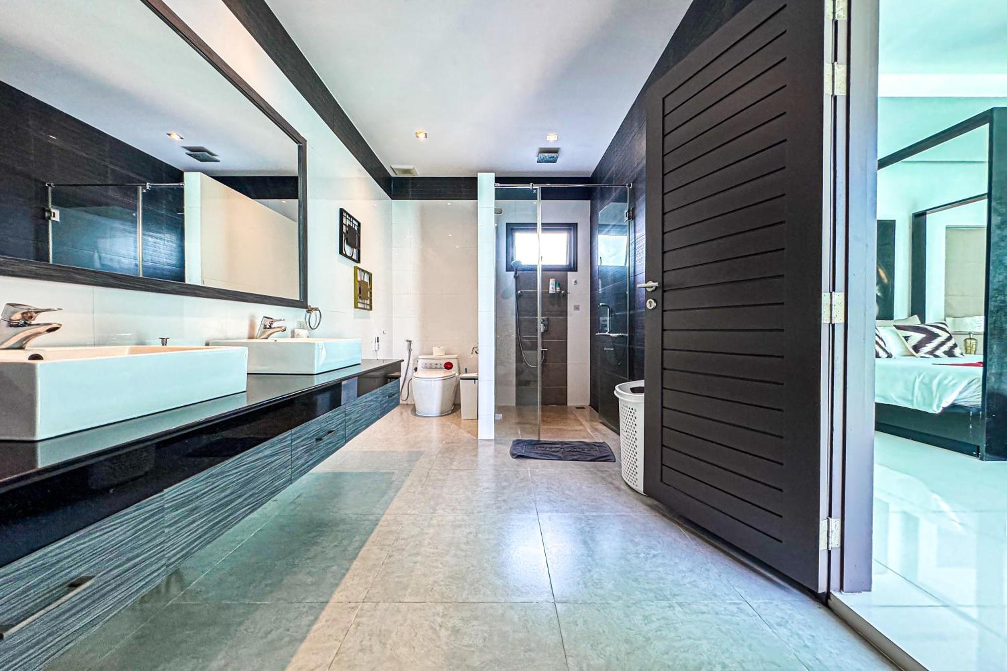 Villa Exclusive Tropical Living! Elegant 4br Destiny With Salt Pool