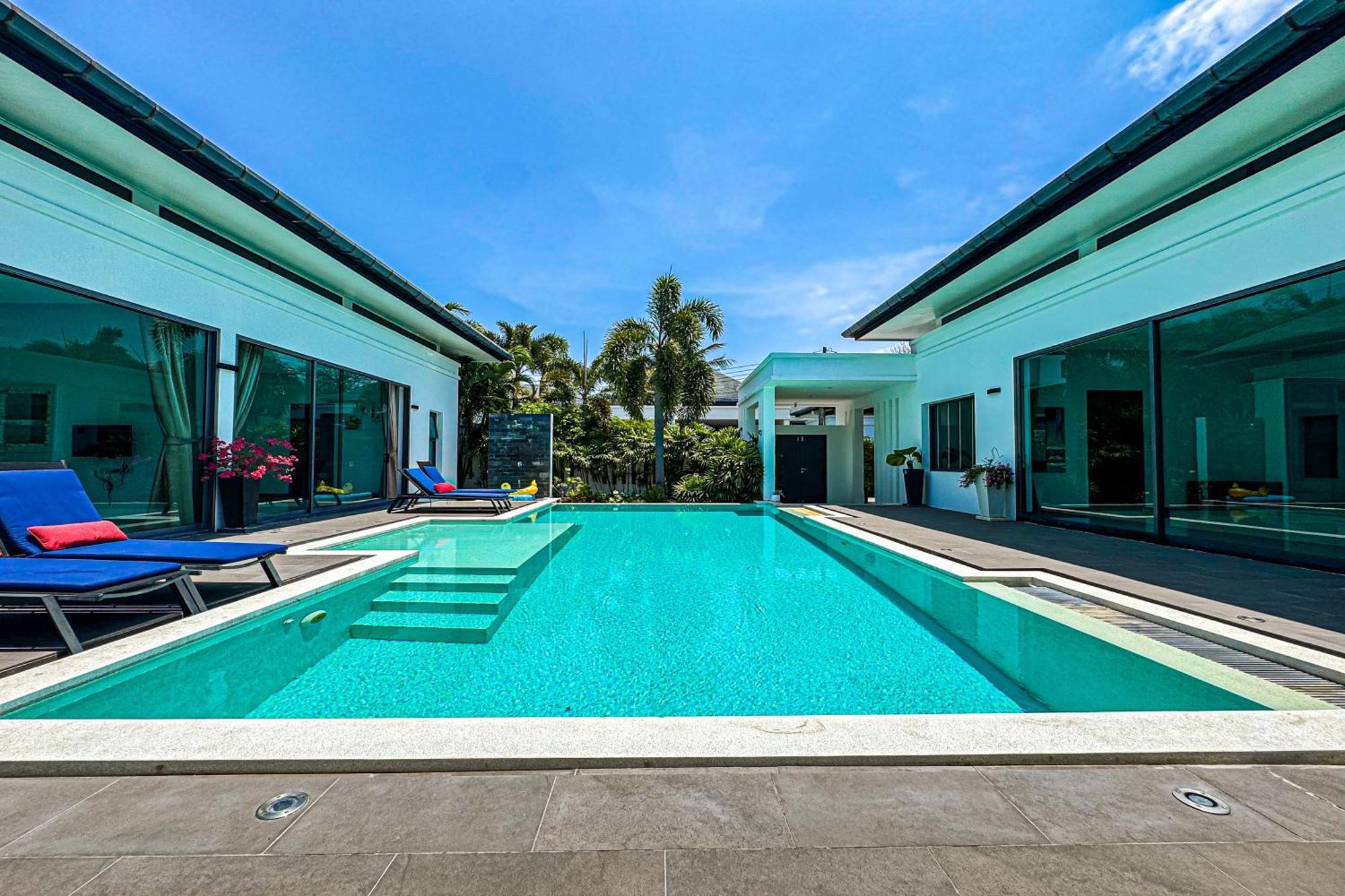 Villa Exclusive Tropical Living! Elegant 4br Destiny With Salt Pool Ban Saiyuan